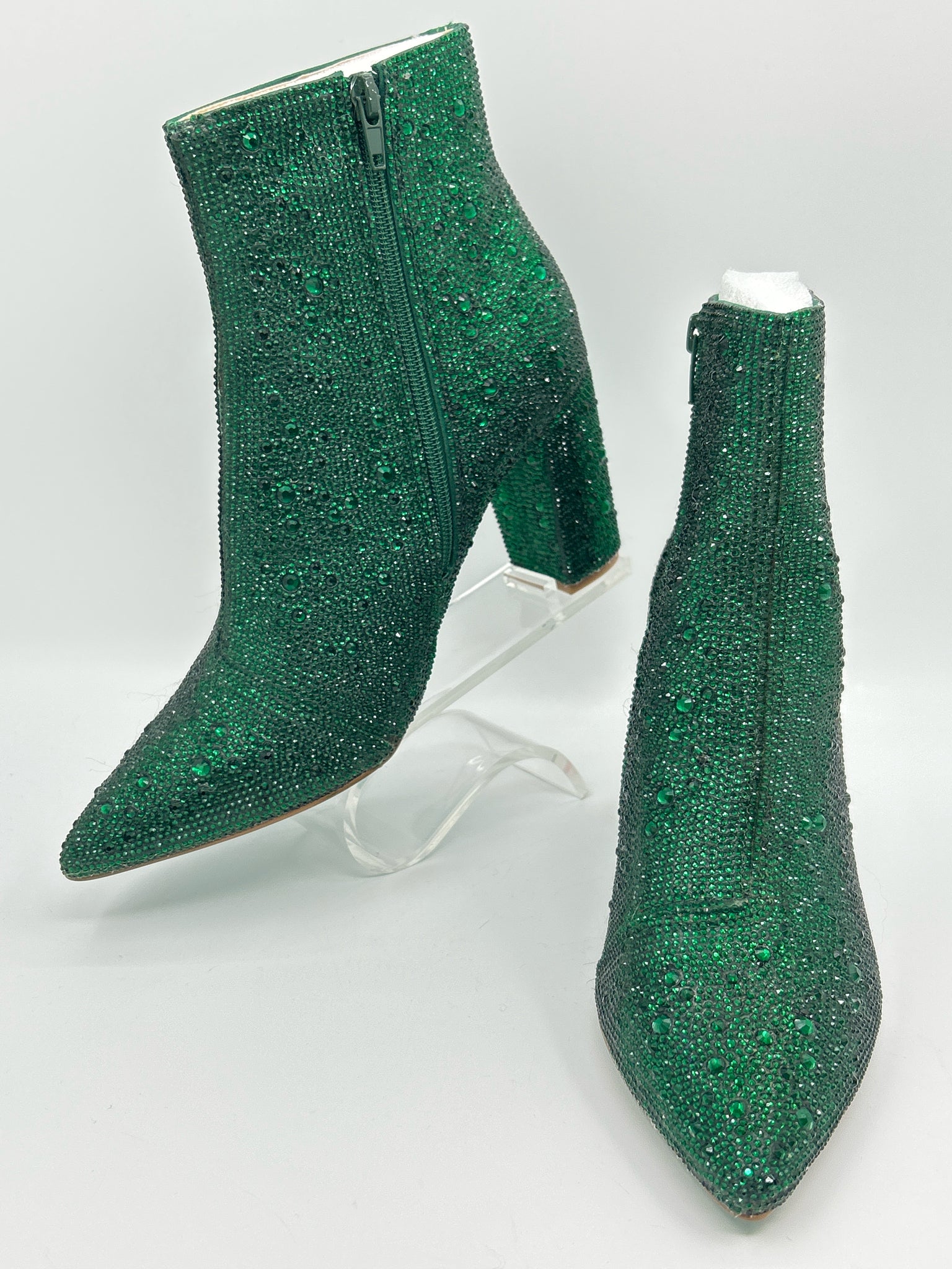 BETSEY JOHNSON Size 8M Green Women Booties