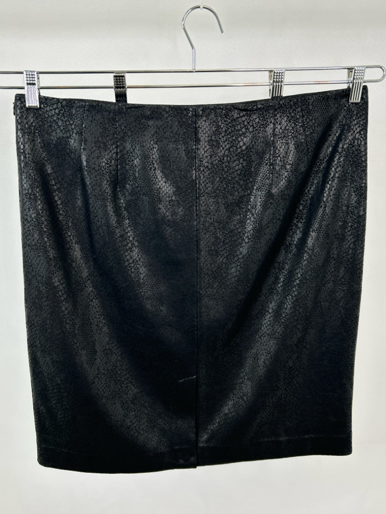 CHICO'S Women Size 16 Black Skirt NWT