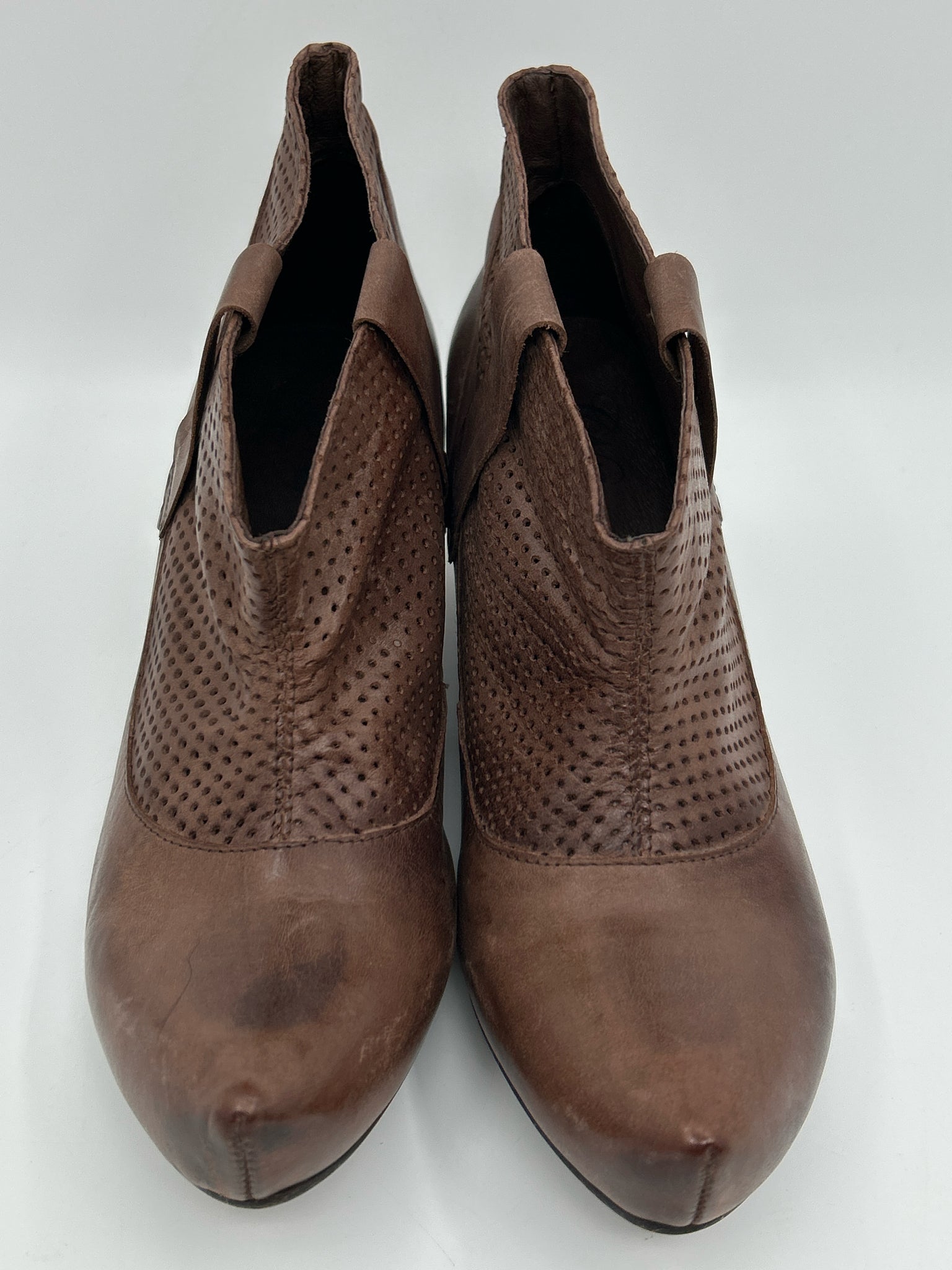 CHOCOLATE Size 10.5/11 Brown Women Booties