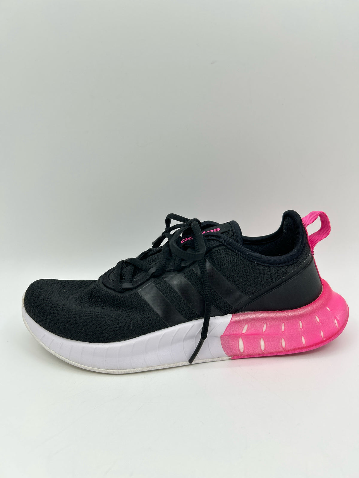 ADIDAS Size 6.5 BLACK AND PINK Women Sneakers