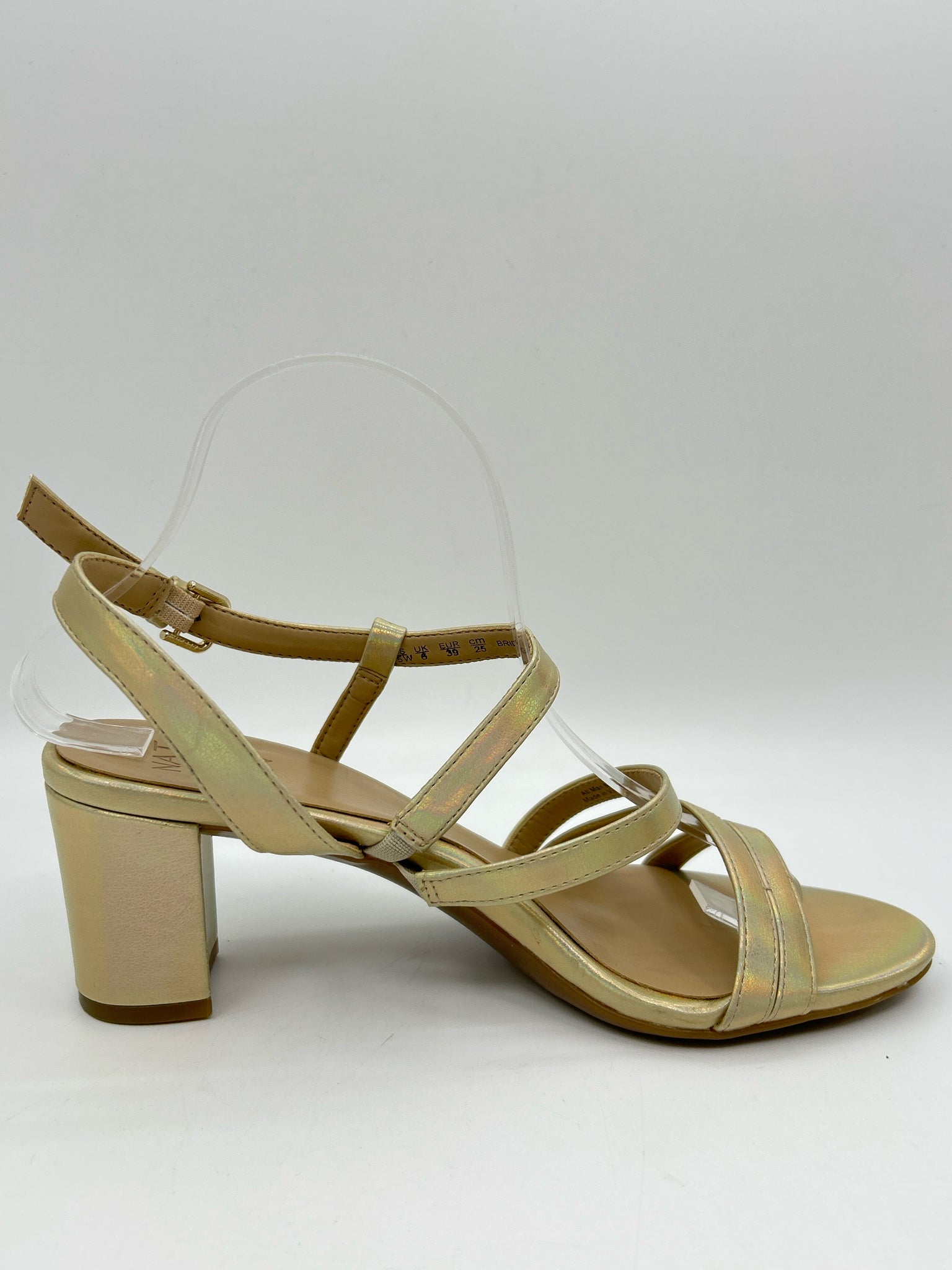 NATURALIZER Size 8.5W Gold Women Sandal