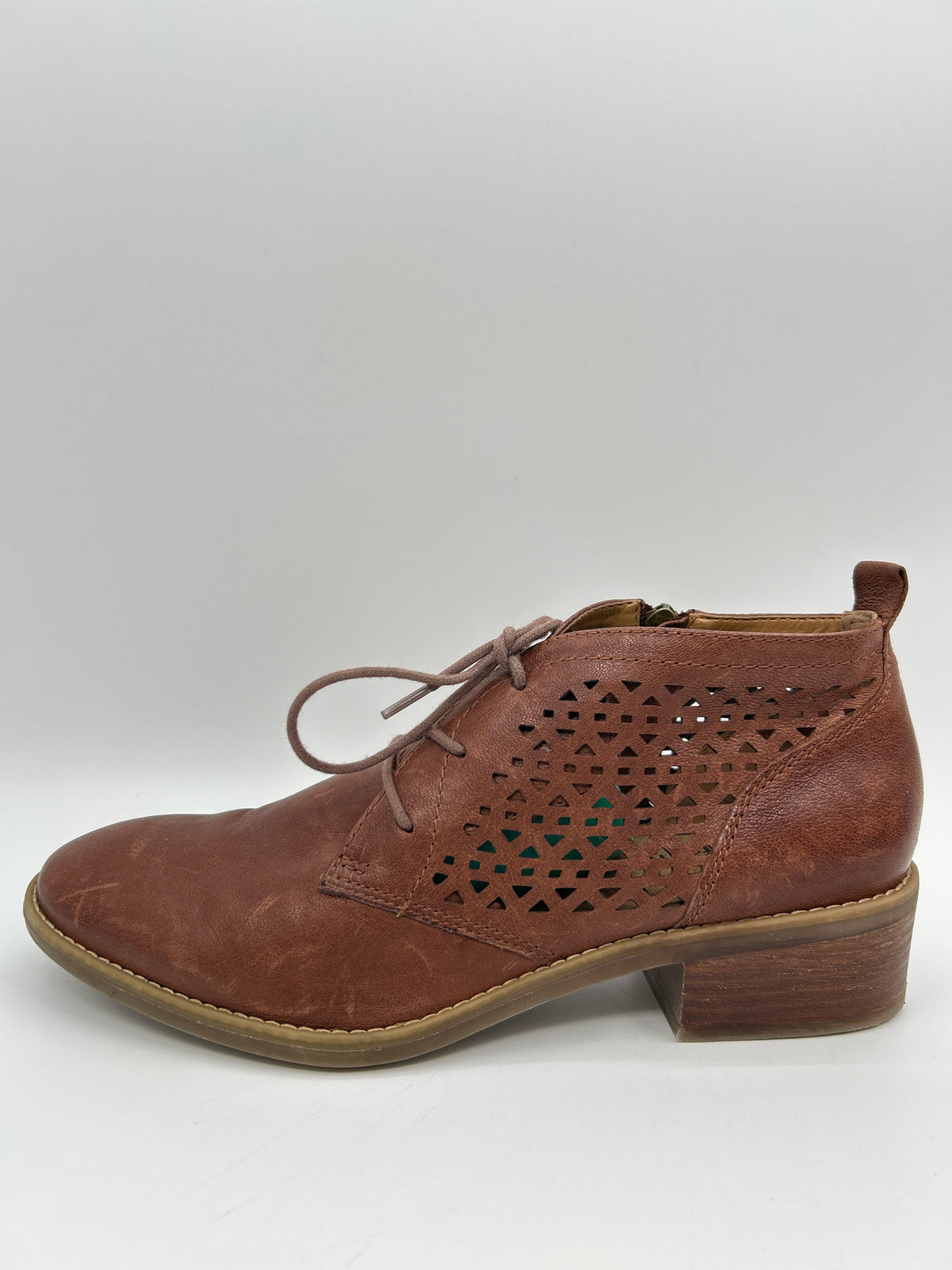 COMFORTIVA Size 10M Brown Women Booties