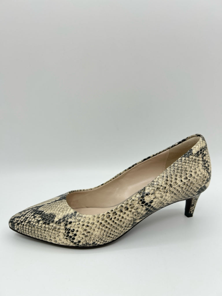 COLE HAAN Size 7B Black Print Women's Pumps