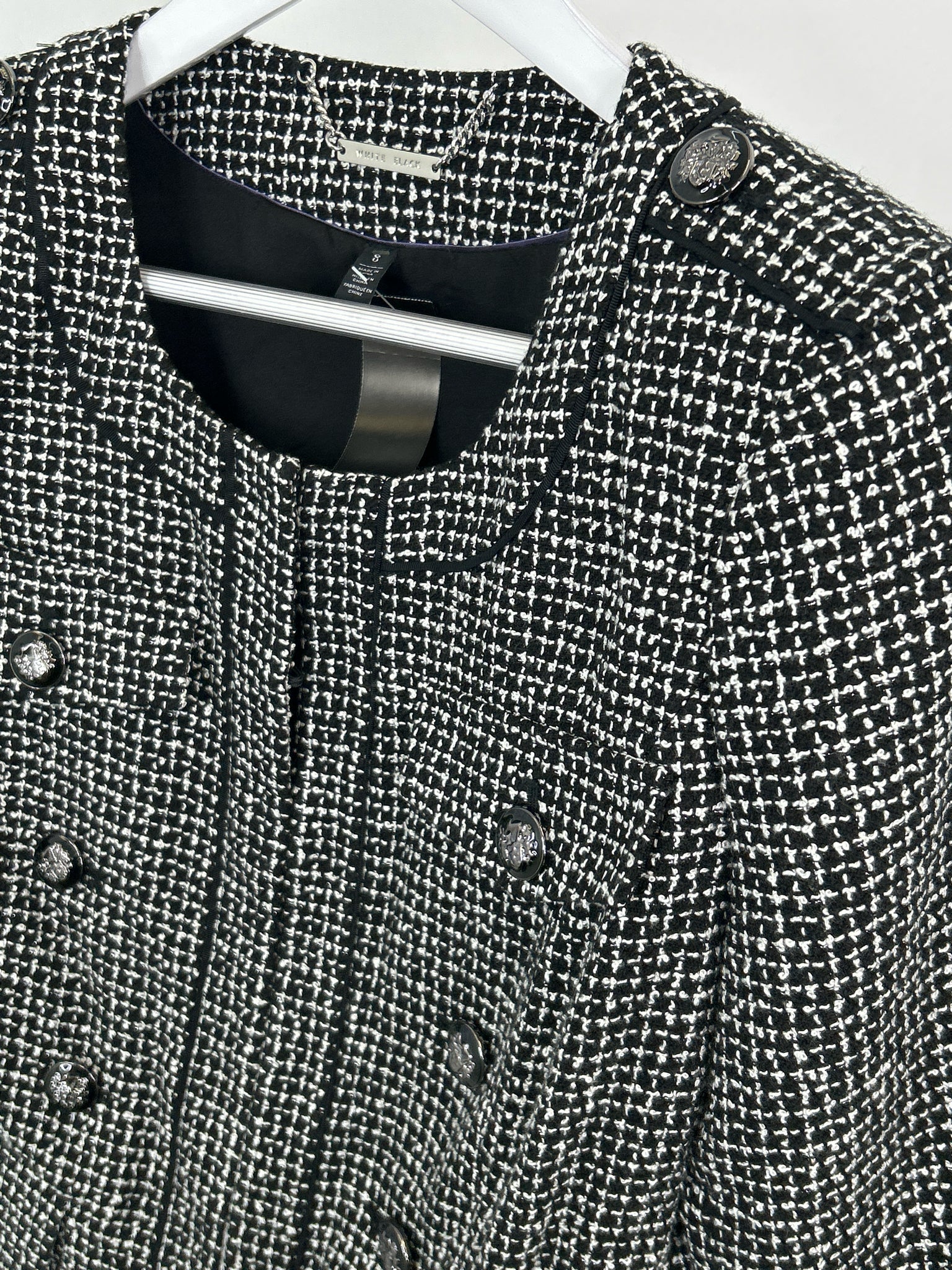 White House Black Market Size 6 Black & White Women Jacket