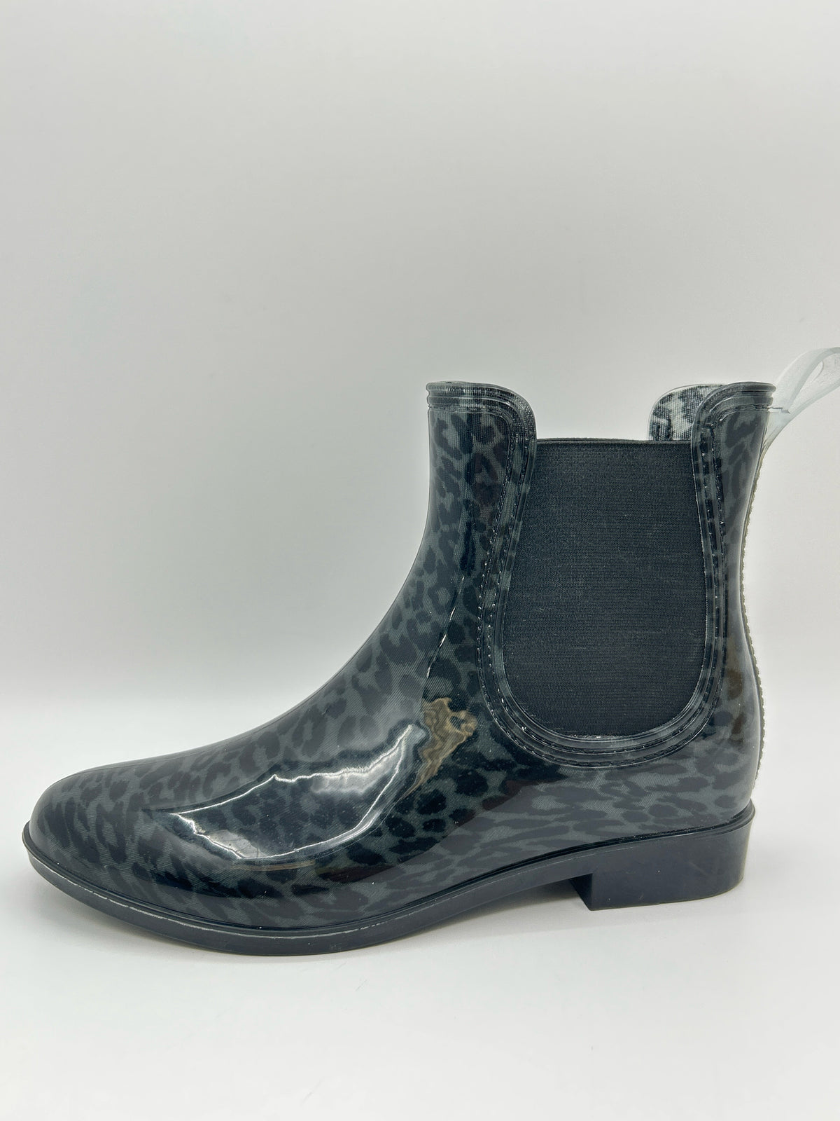 INC Size 8M Black & Grey Women Rainboots