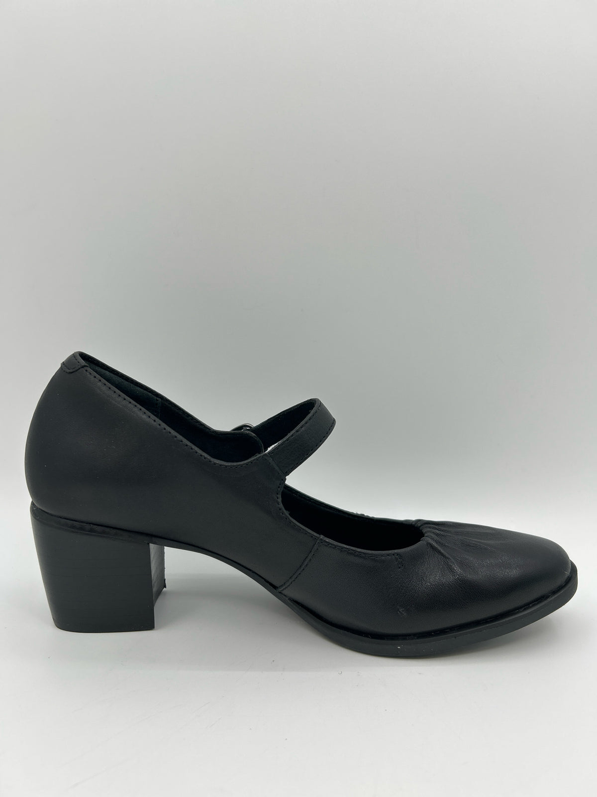 AETREX NIB Size 10.5/11 Black Women Pumps
