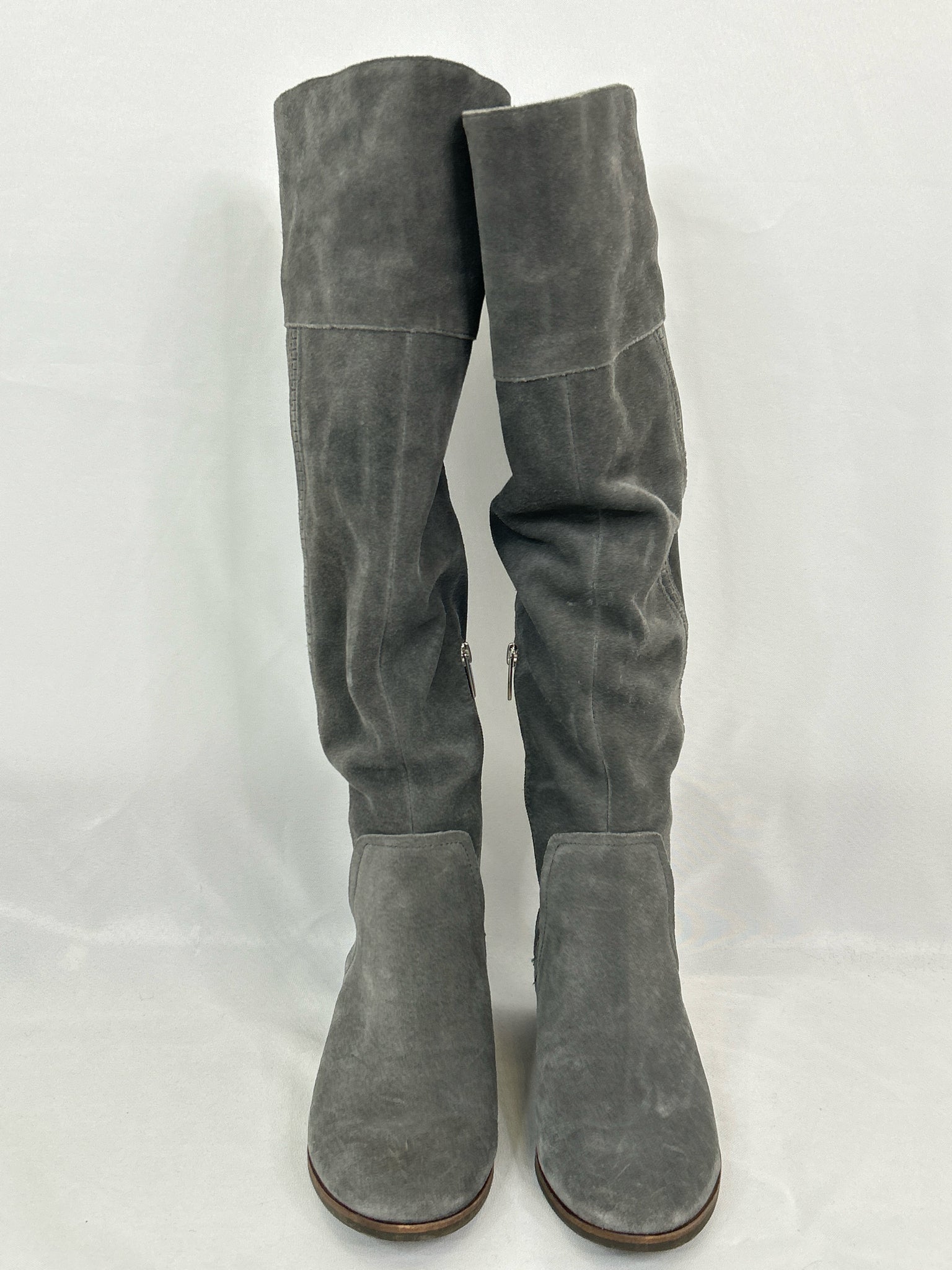 VINCE CAMUTO Size 9.5M Grey Women Boots