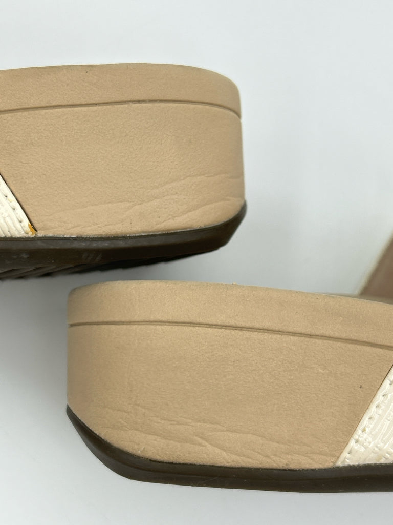 VIONIC Size 10 Cream Sandal