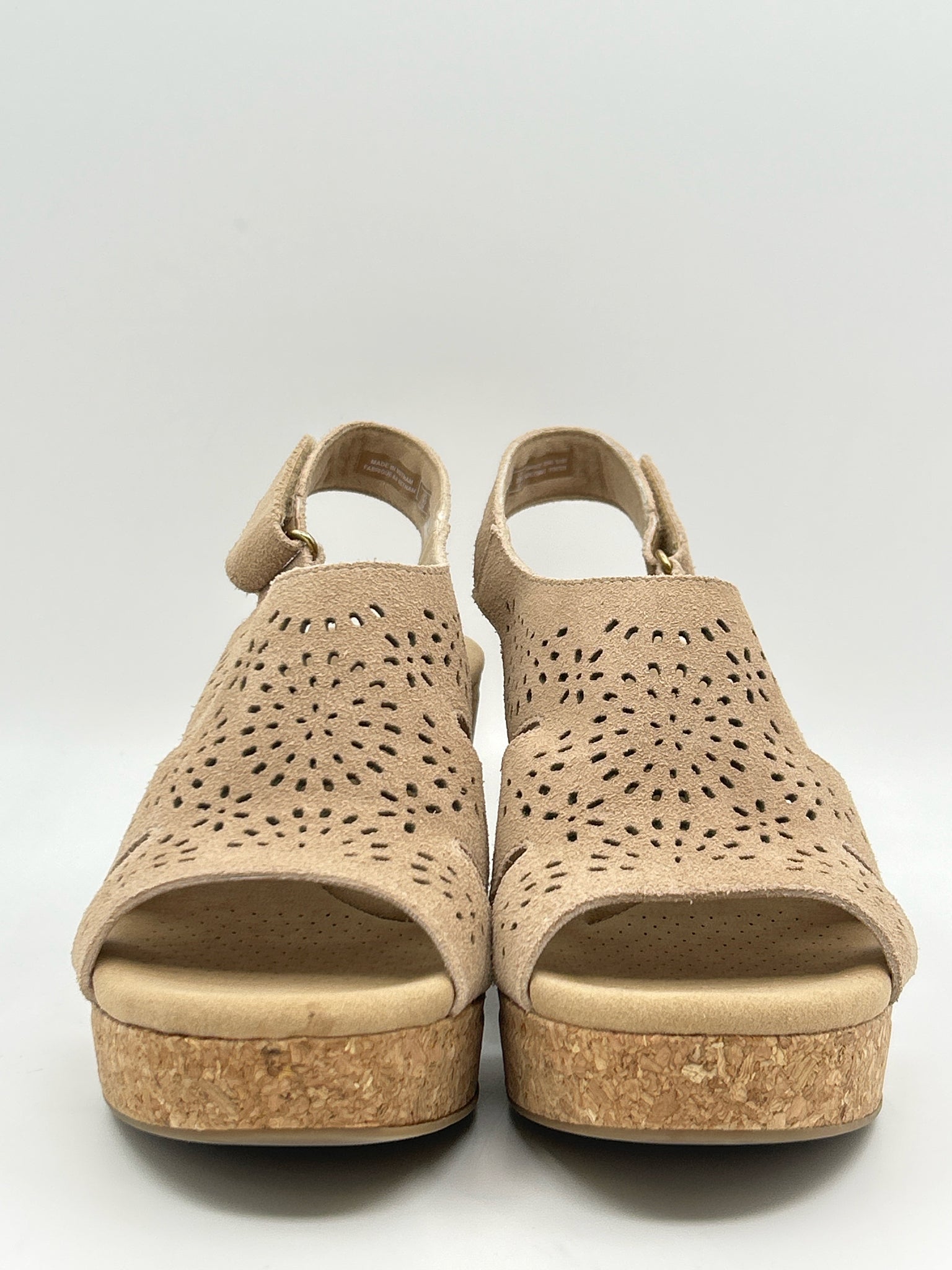 COLLECTION BY CLARKS Size 10M SAND Women Sandal