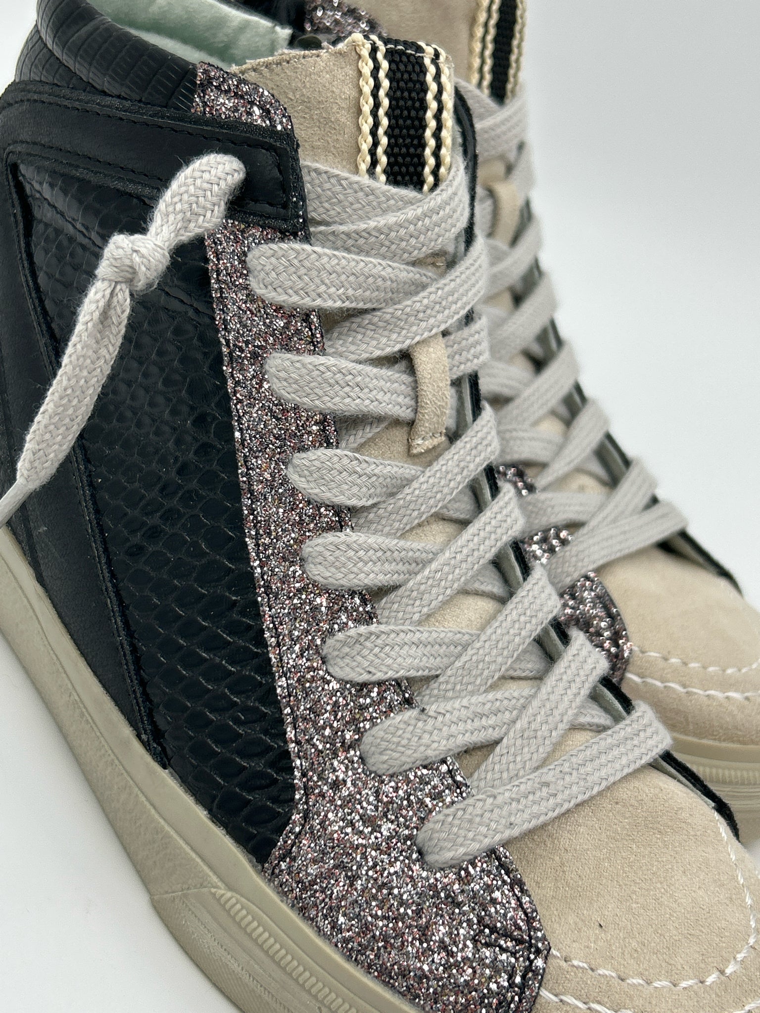 SHU SHOP Size 6 Black Print Women Sneakers