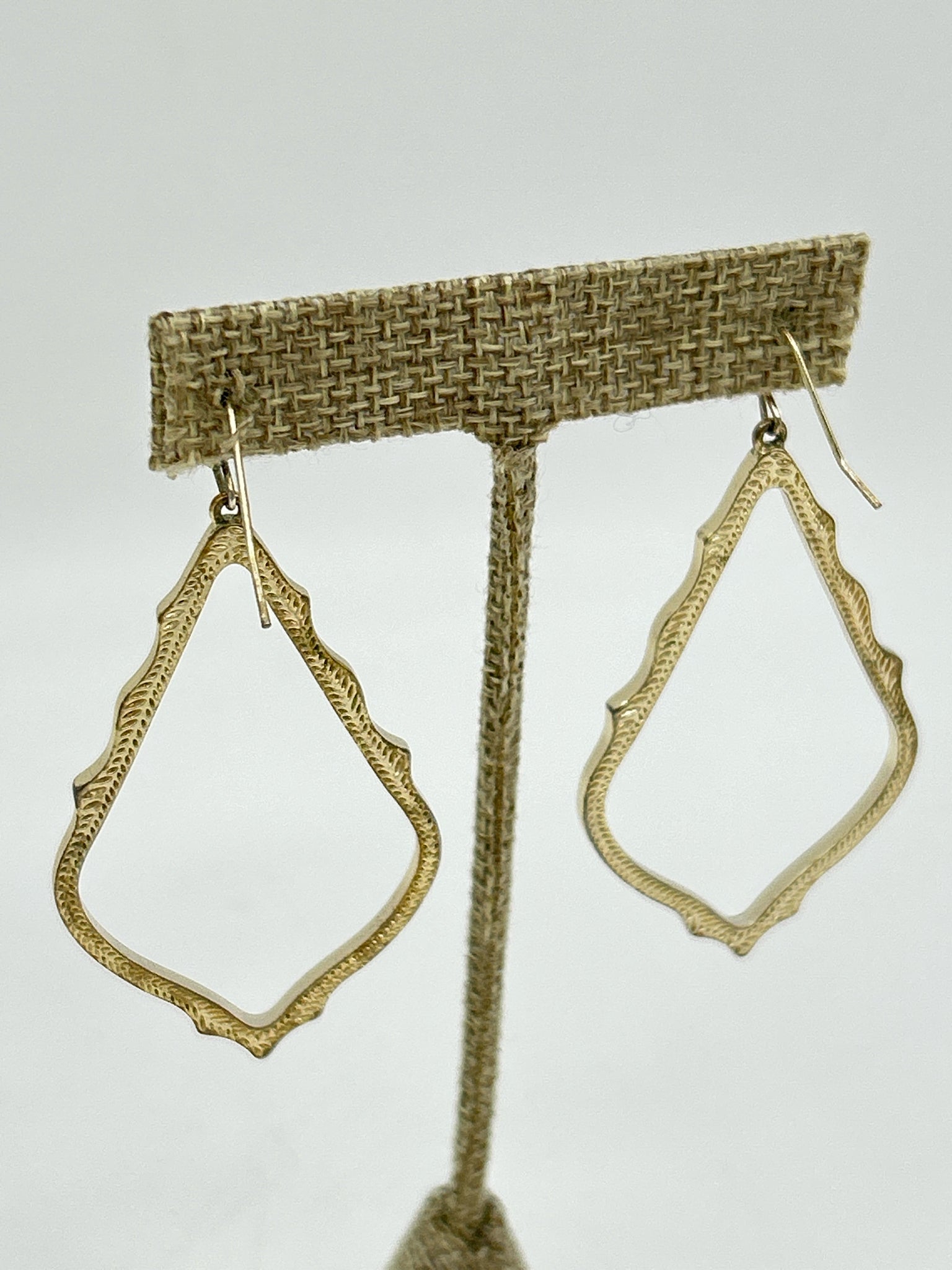 KENDRA SCOTT Gold Earrings