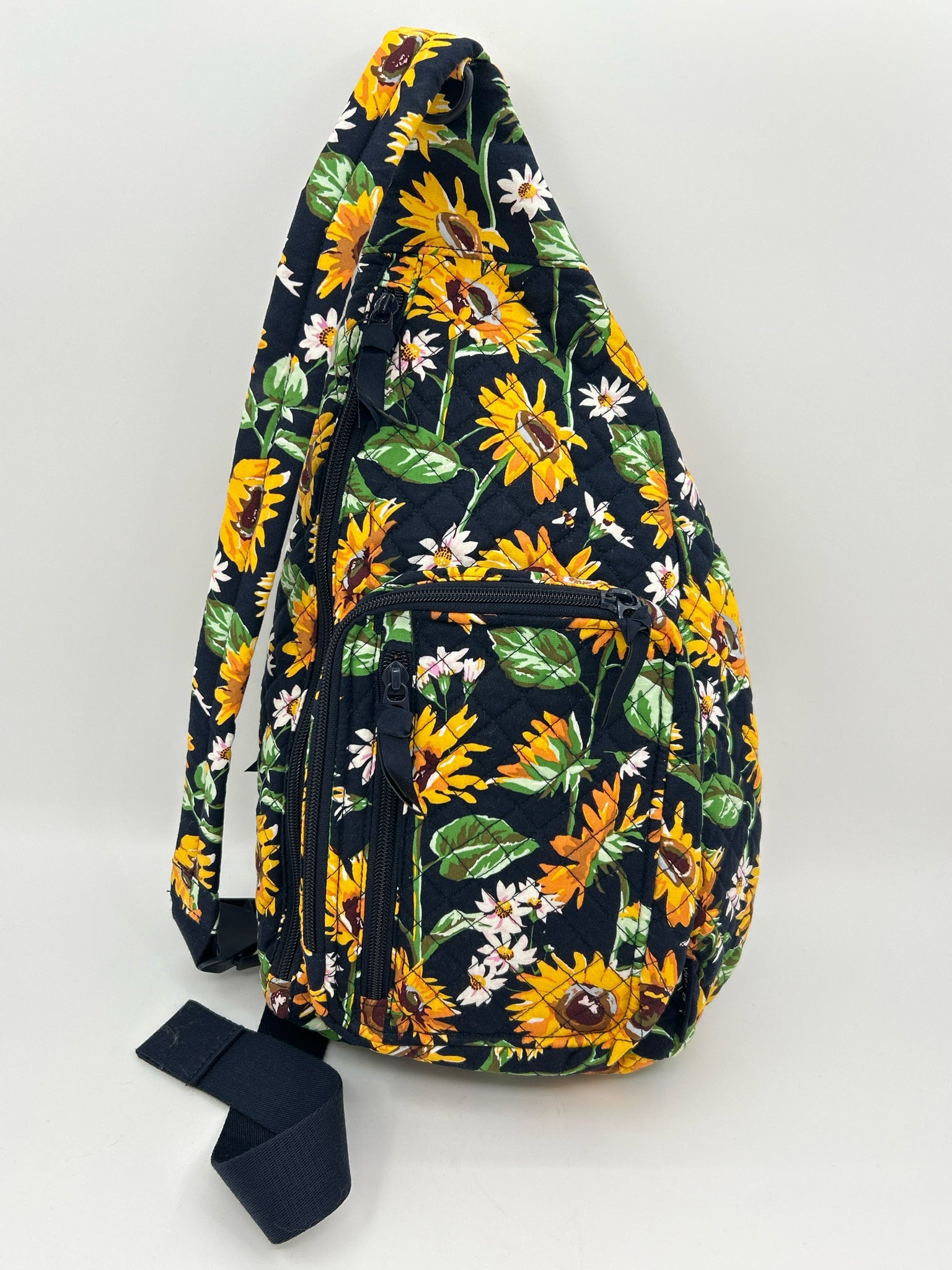 VERA BRADLEY Navy Print Women Backpack