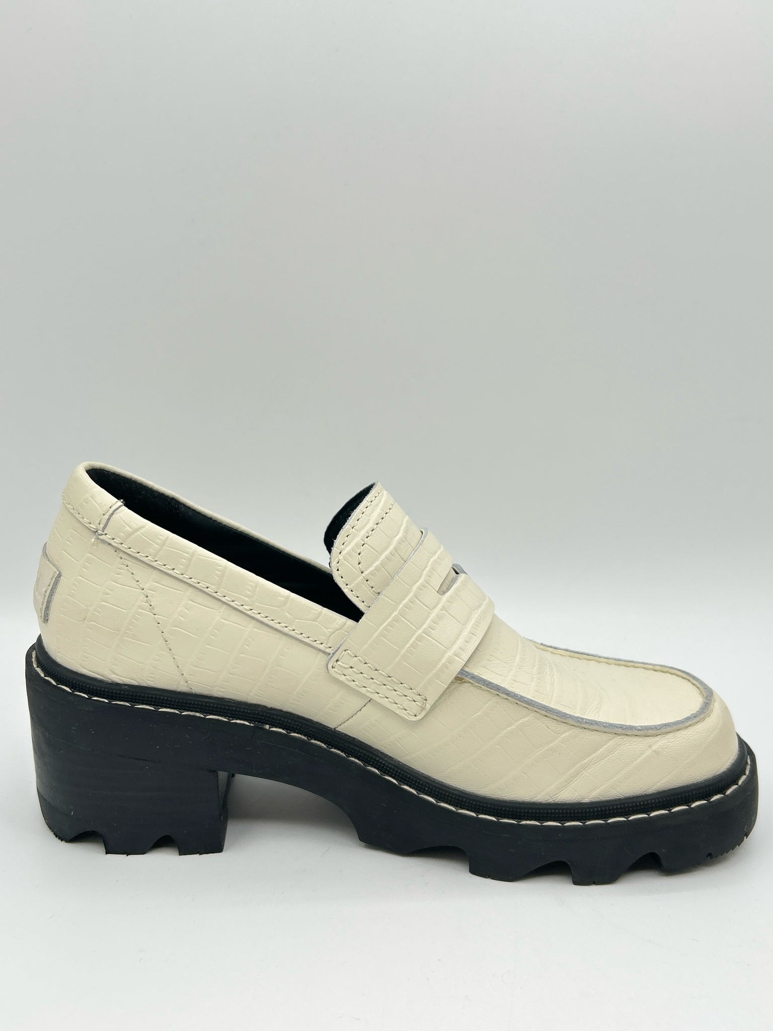 SOREL Size 7.5 Chalk Women Loafer