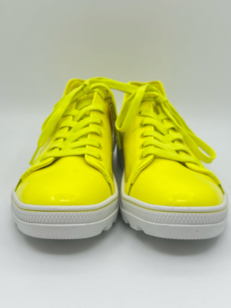 Skechers Size 8.5 Yellow Women's Sneakers NWT