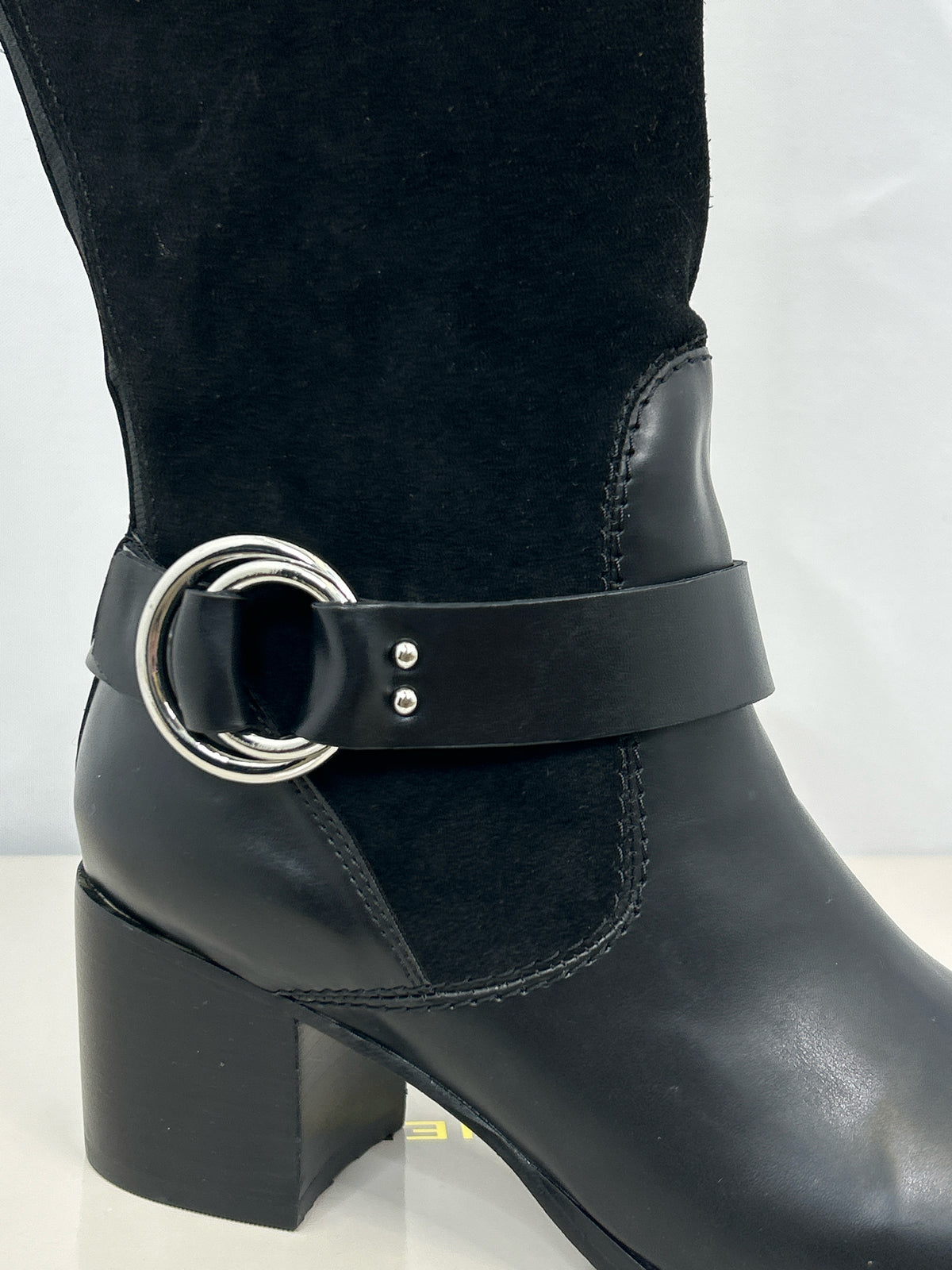MARC FISHER Size 8.5M Black Women Boots