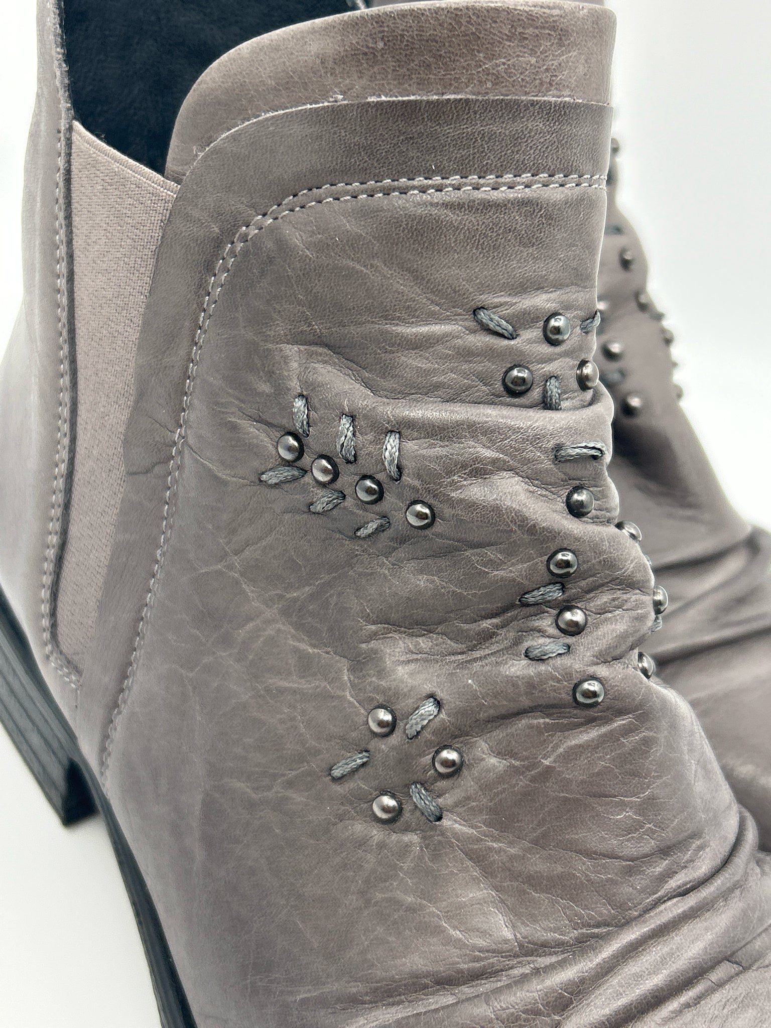 MIZ MOOZ Size 37 Dark Gray Women Booties