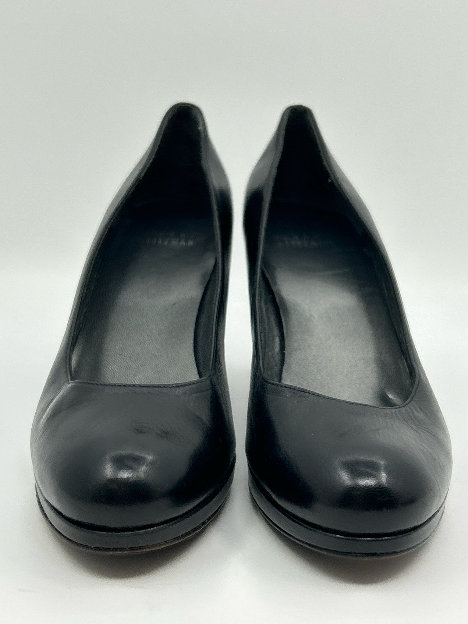STUART WEITZMAN Size 8.5M Black Women Pumps