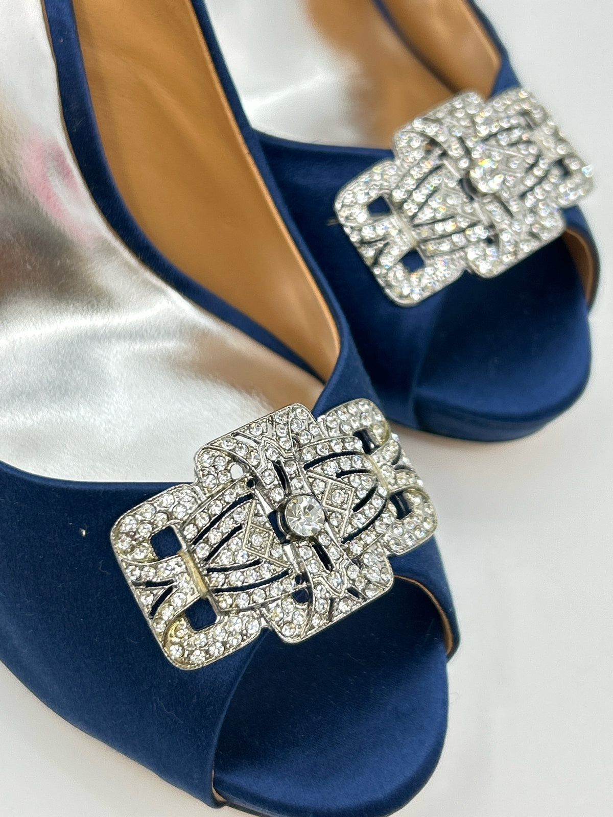 BADGLEY MISCHKA Size 8.5 Blue Women Pumps