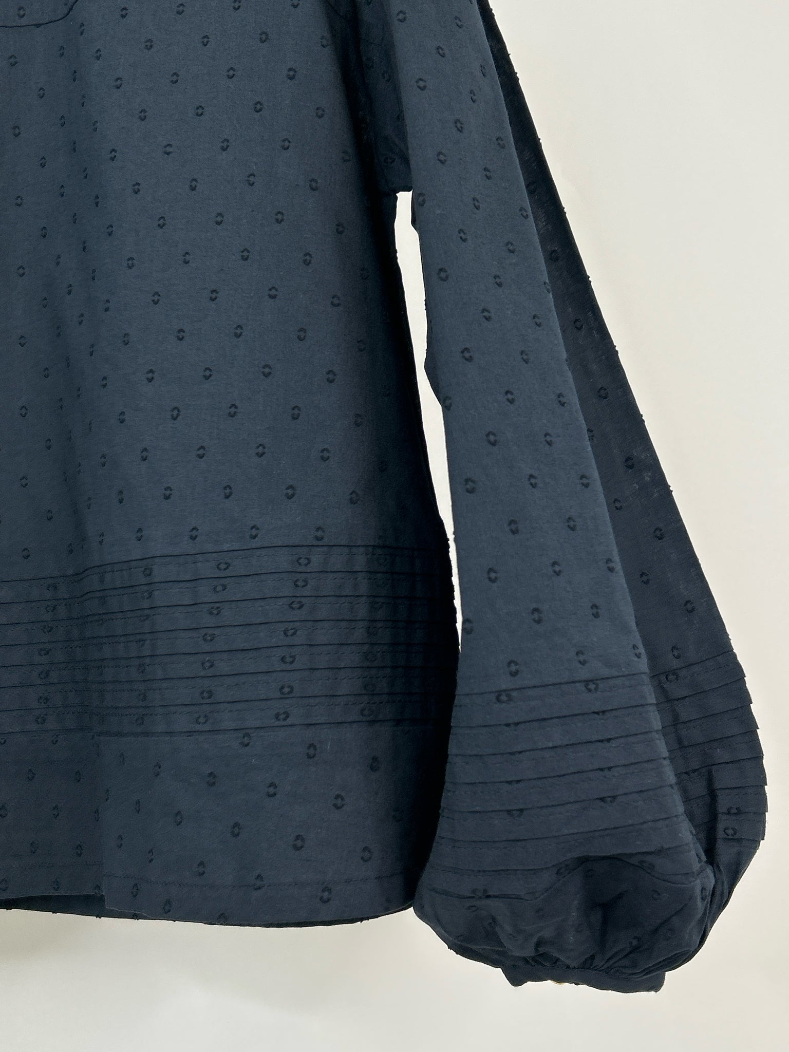 1 People Size M Navy Women Blouse