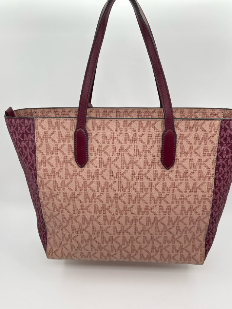 MICHAEL KORS MAGENTA PRINT Tote