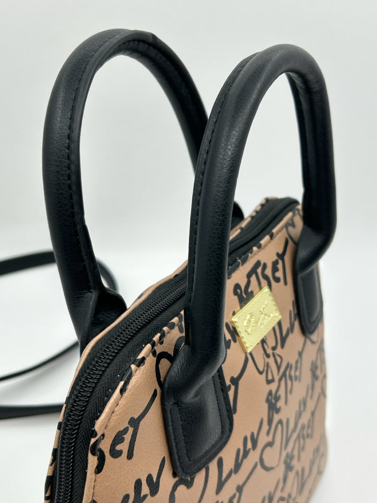 BETSEY JOHNSON Beige & Black Women's Purse