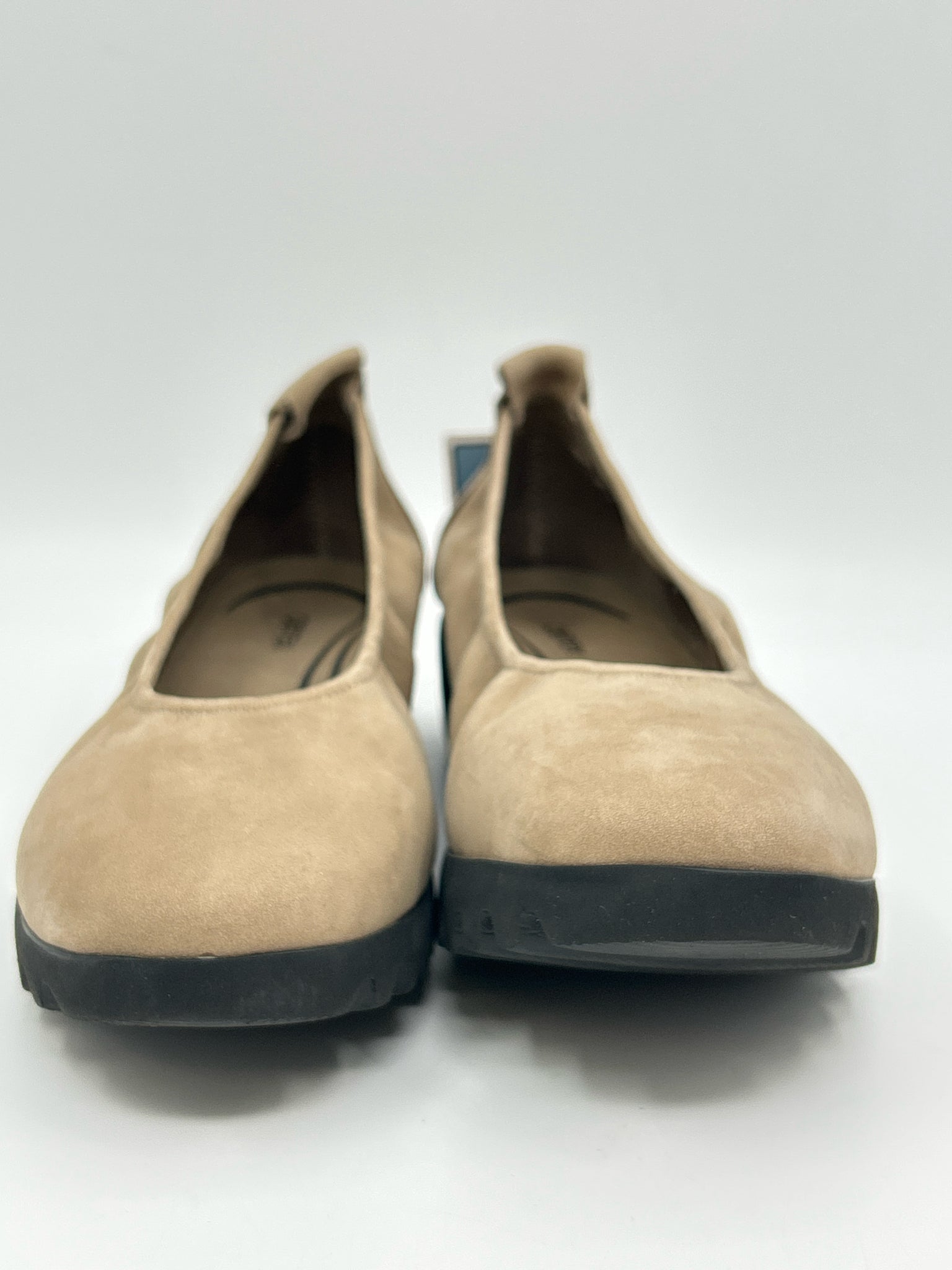 AETREX Size 37/7 Taupe Women Flats
