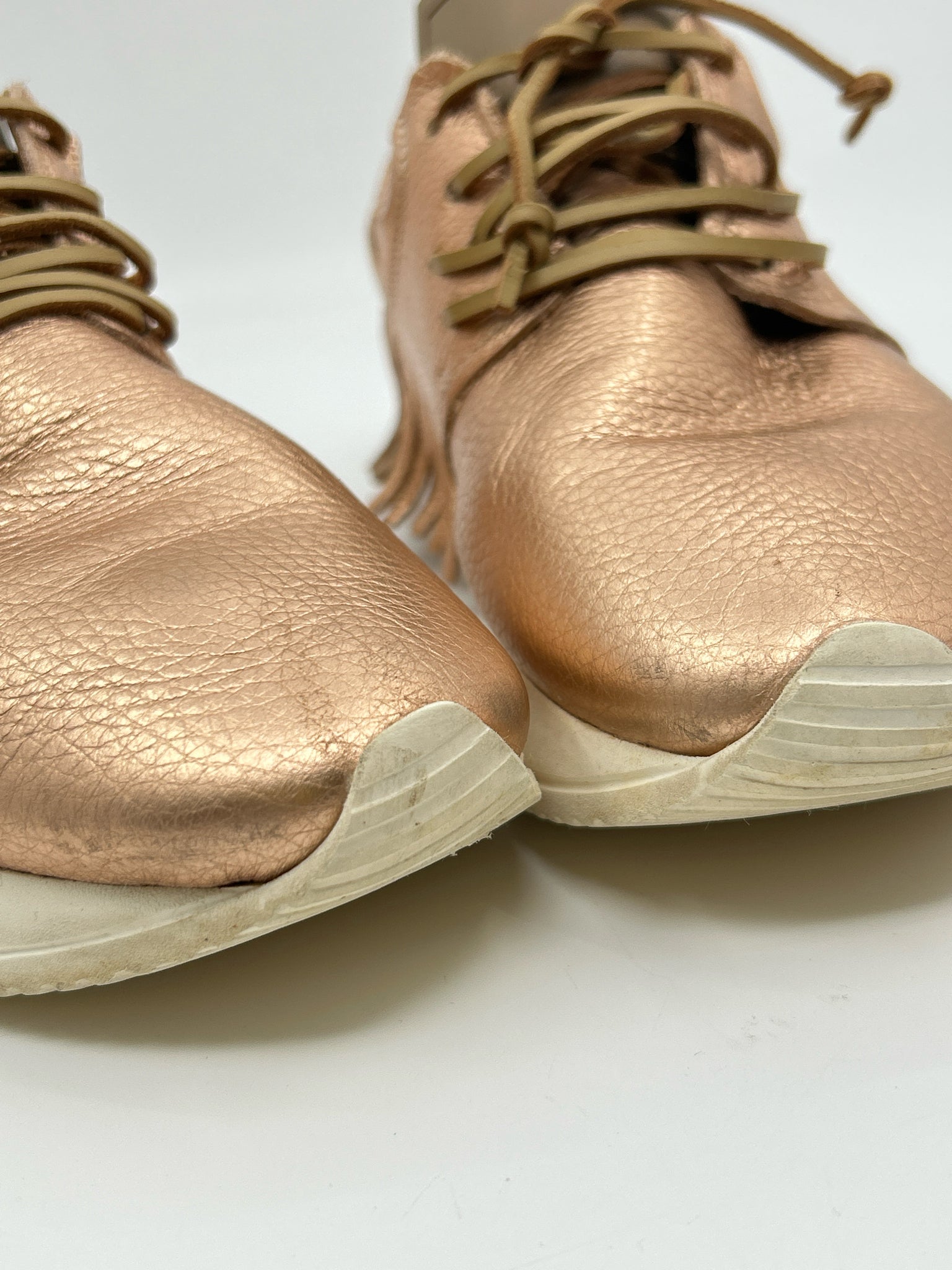 ESSEUTESSE Size 37 ROSE GOLD Women Sneakers