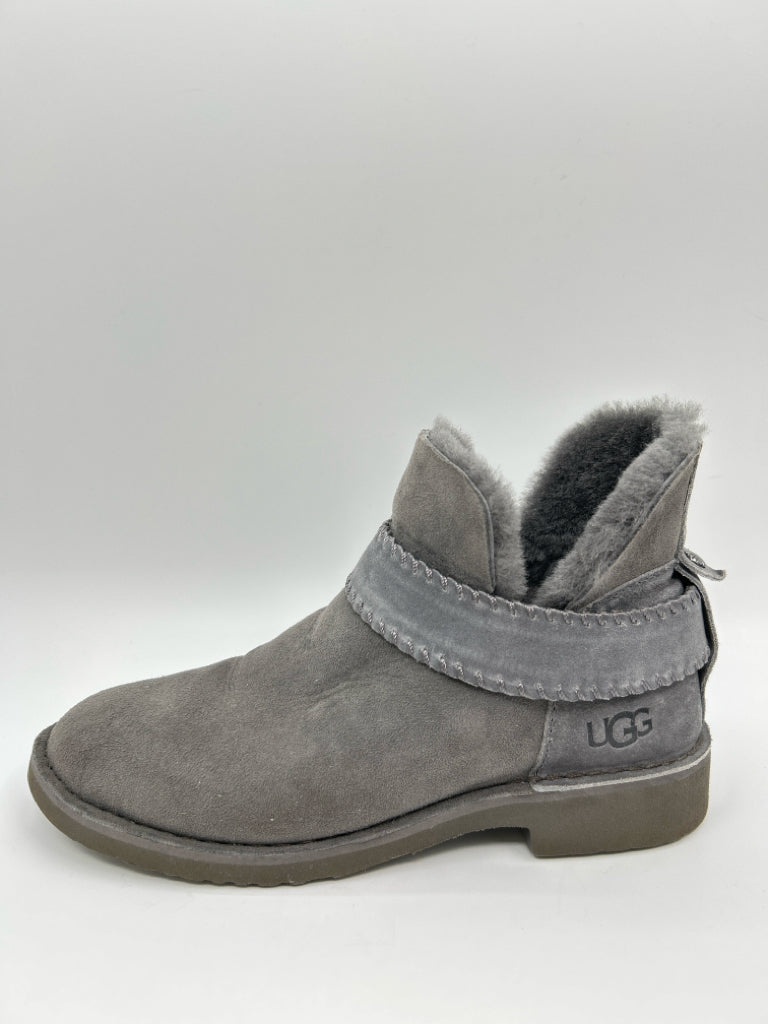 UGG Women Size 7 Grey Booties