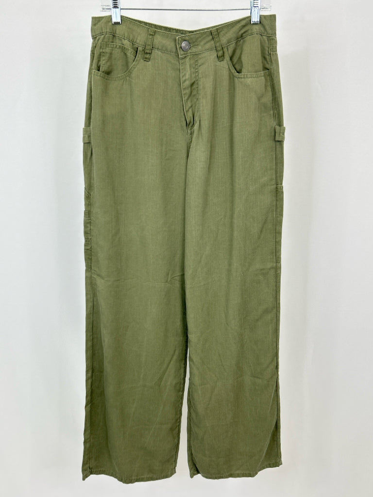 KUT Size 6 Olive Evereve Pants NWT