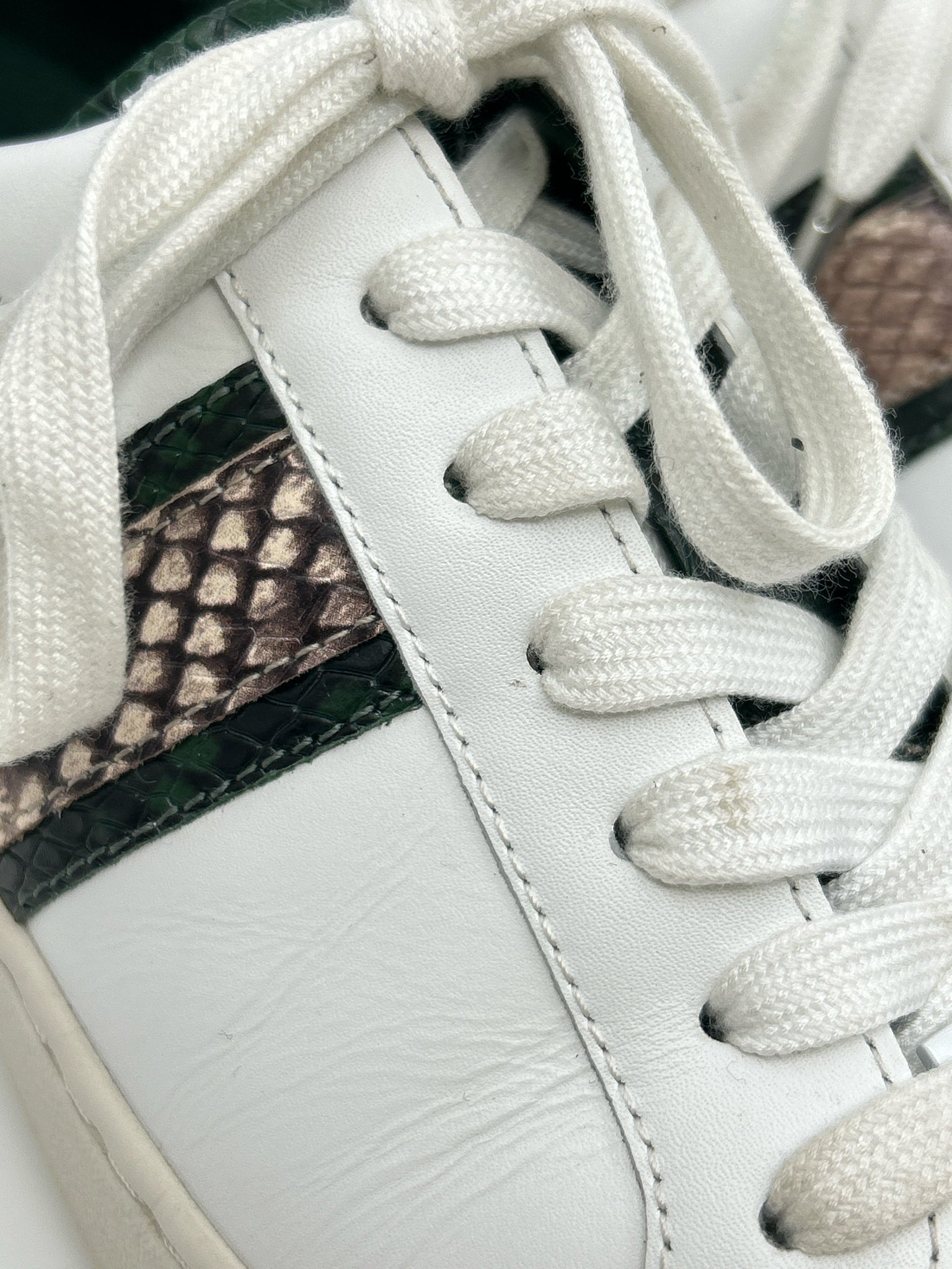 MICHAEL MICHAEL KORS Size 8.5M White Women Sneakers