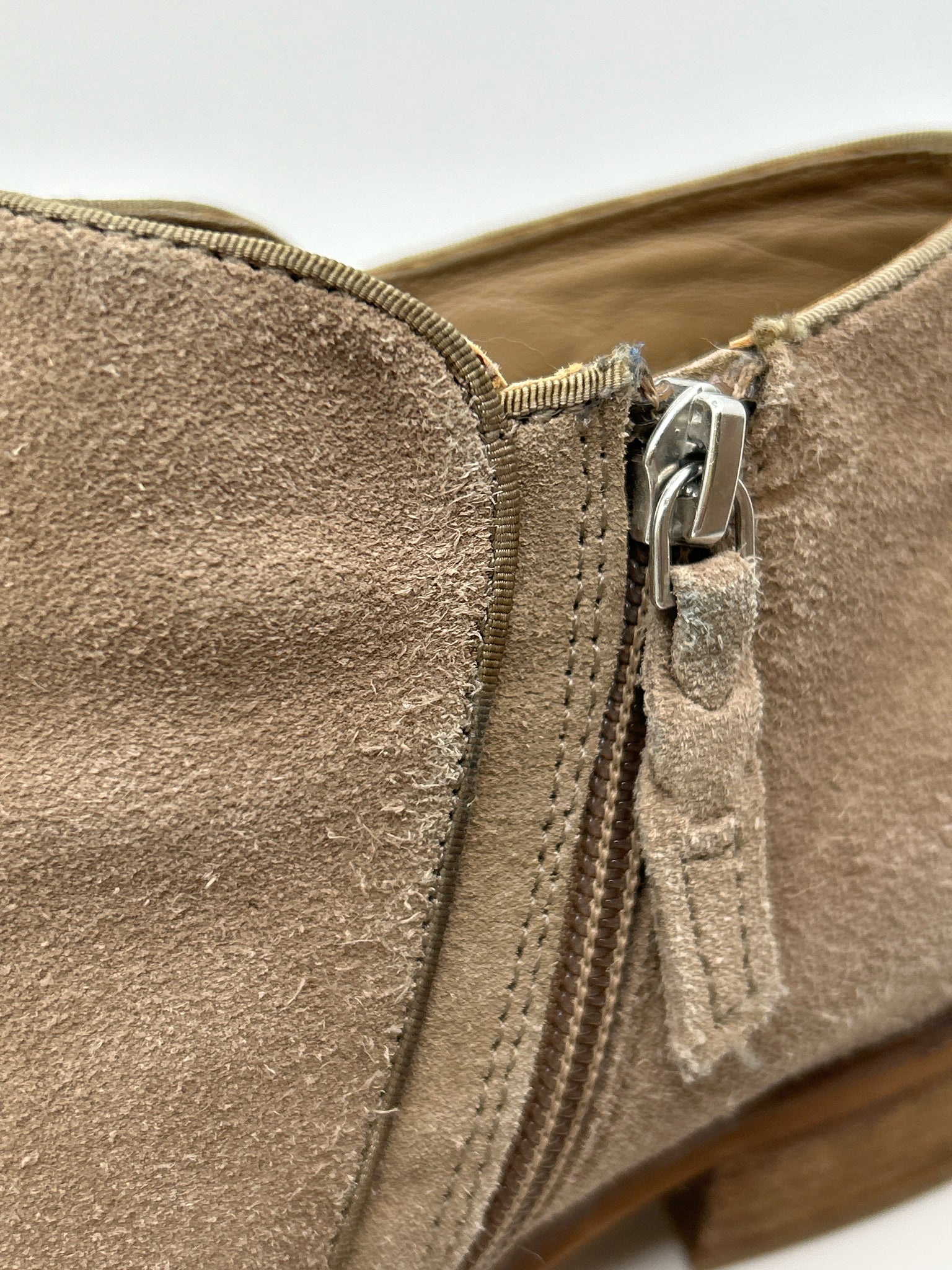 SOFTWALK Size 9.5N Beige Women Booties