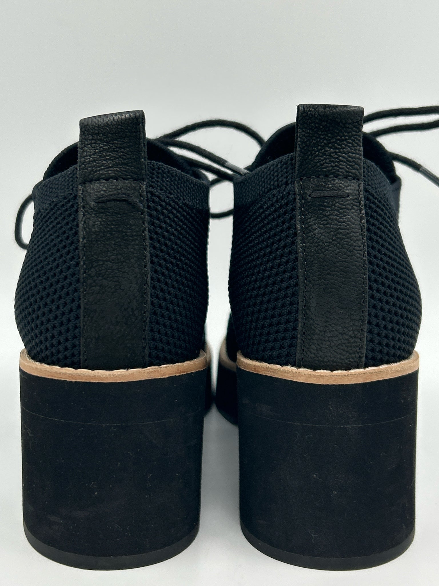 EILEEN FISHER Size 7M Black Women Shoes
