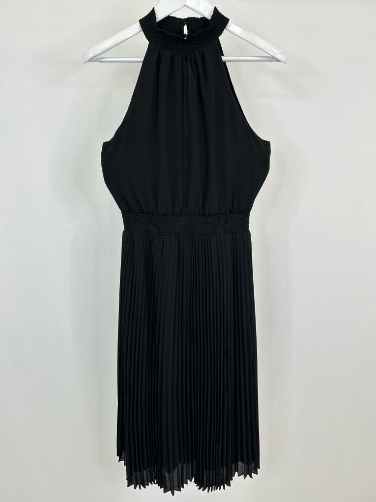White House Black Market Size 6P Black Women's Dress