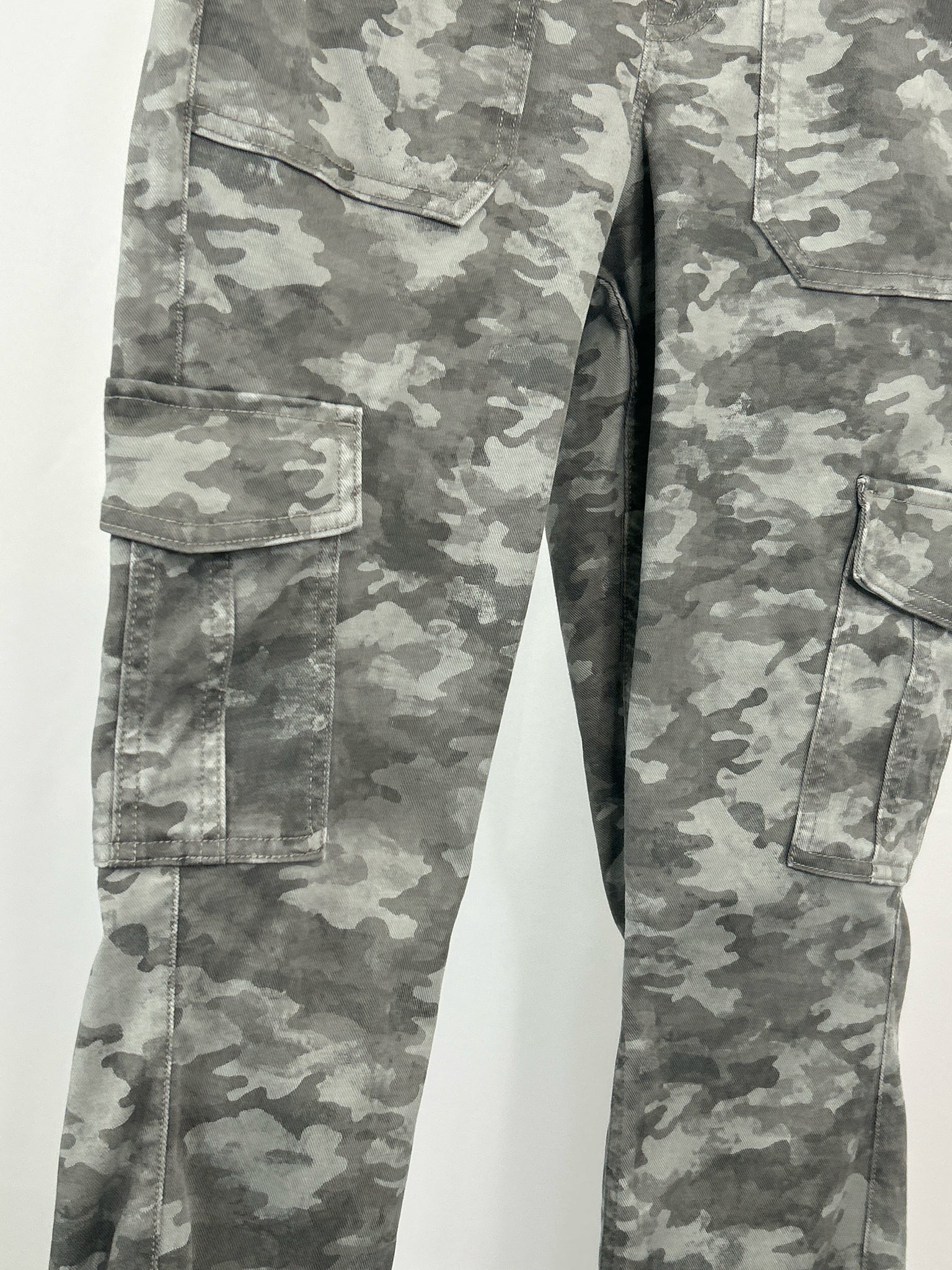 SPANX Size M Green Camo Women Pants