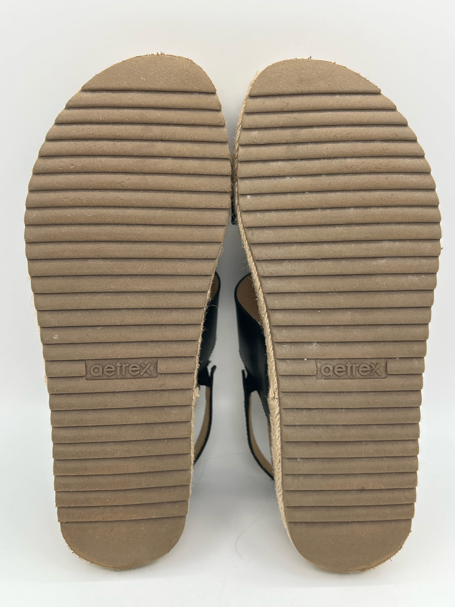AETREX Size 7.5 Black Women Sandal