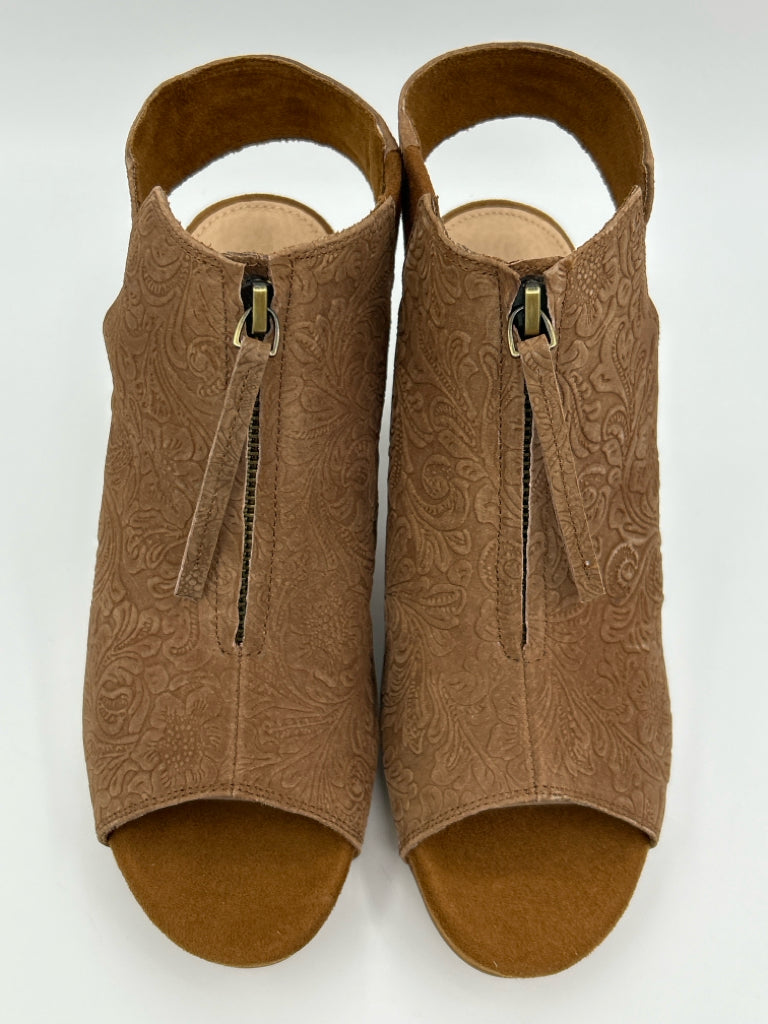 YELLOW BOX NIB Size 6.5M CHESTNUT Women Booties
