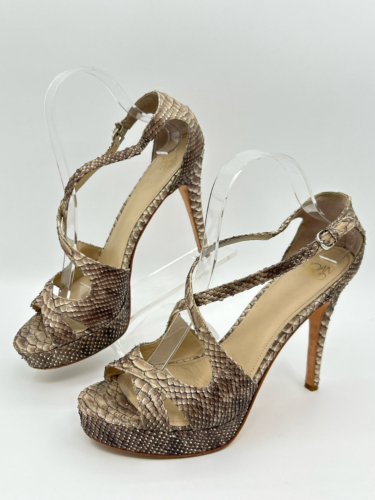 JOAN & DAVID Size 9.5M Animal Print Women Sandal