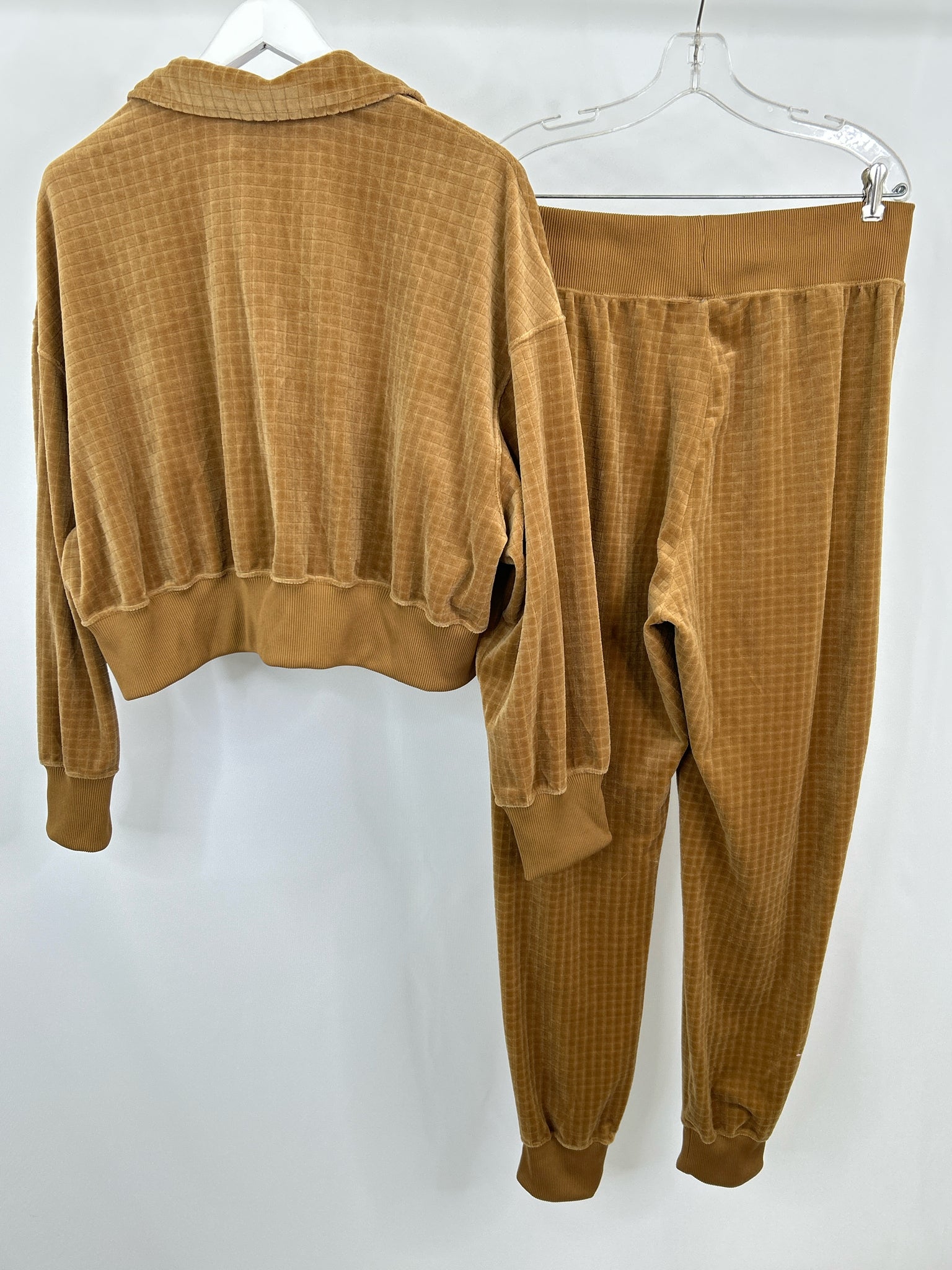 NIKE Size L Brown Women 2-Piece w/Pants