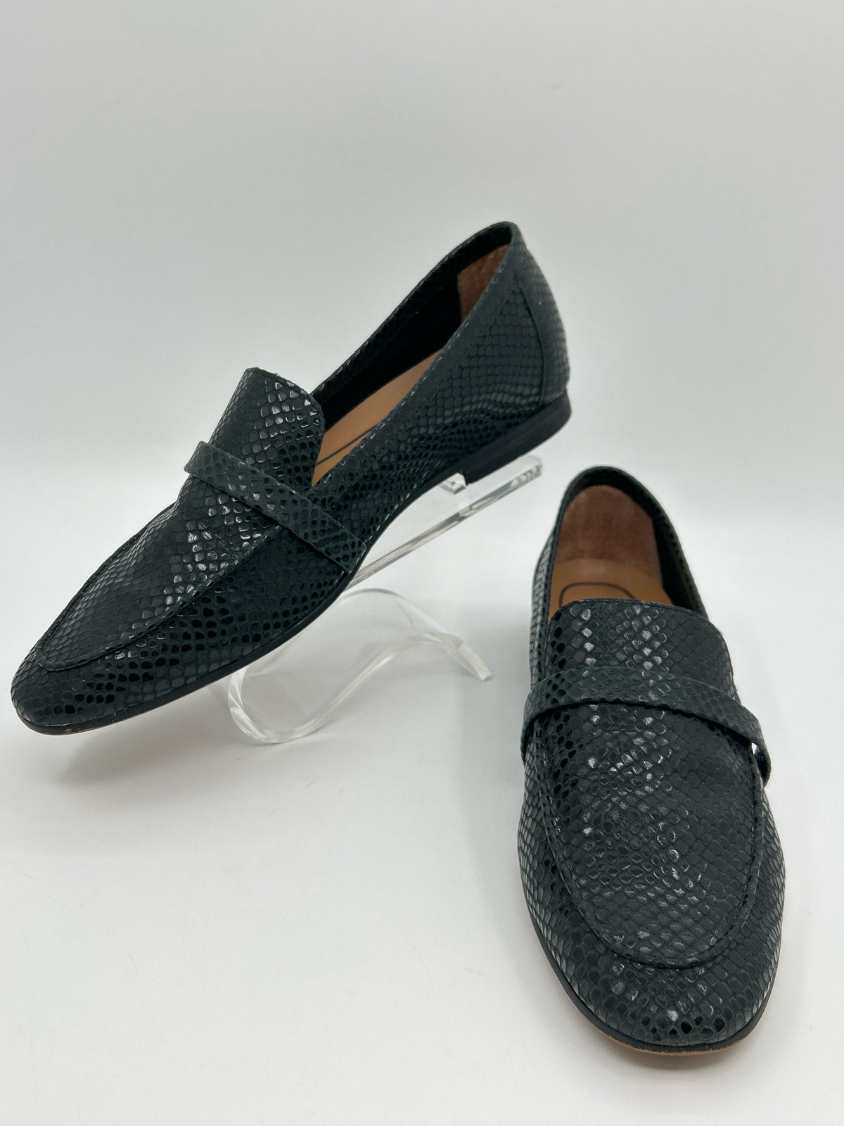VIONIC Size 8 Black Women Loafer