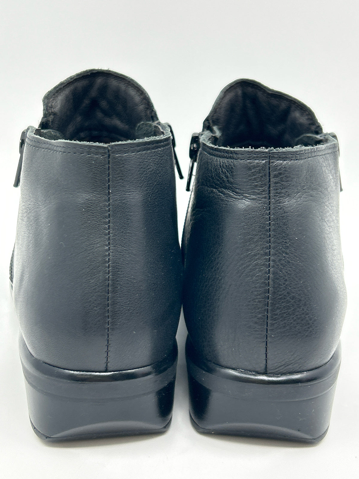 NAOT NIB Size 37 Black Women Booties