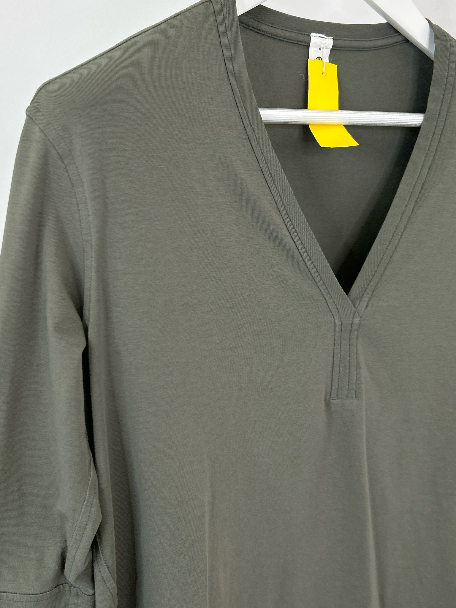 LULULEMON Size 4 OLIVE Women Top