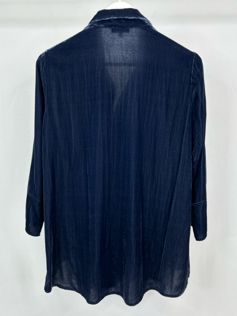 HABITAT Women Size S Navy Tunic