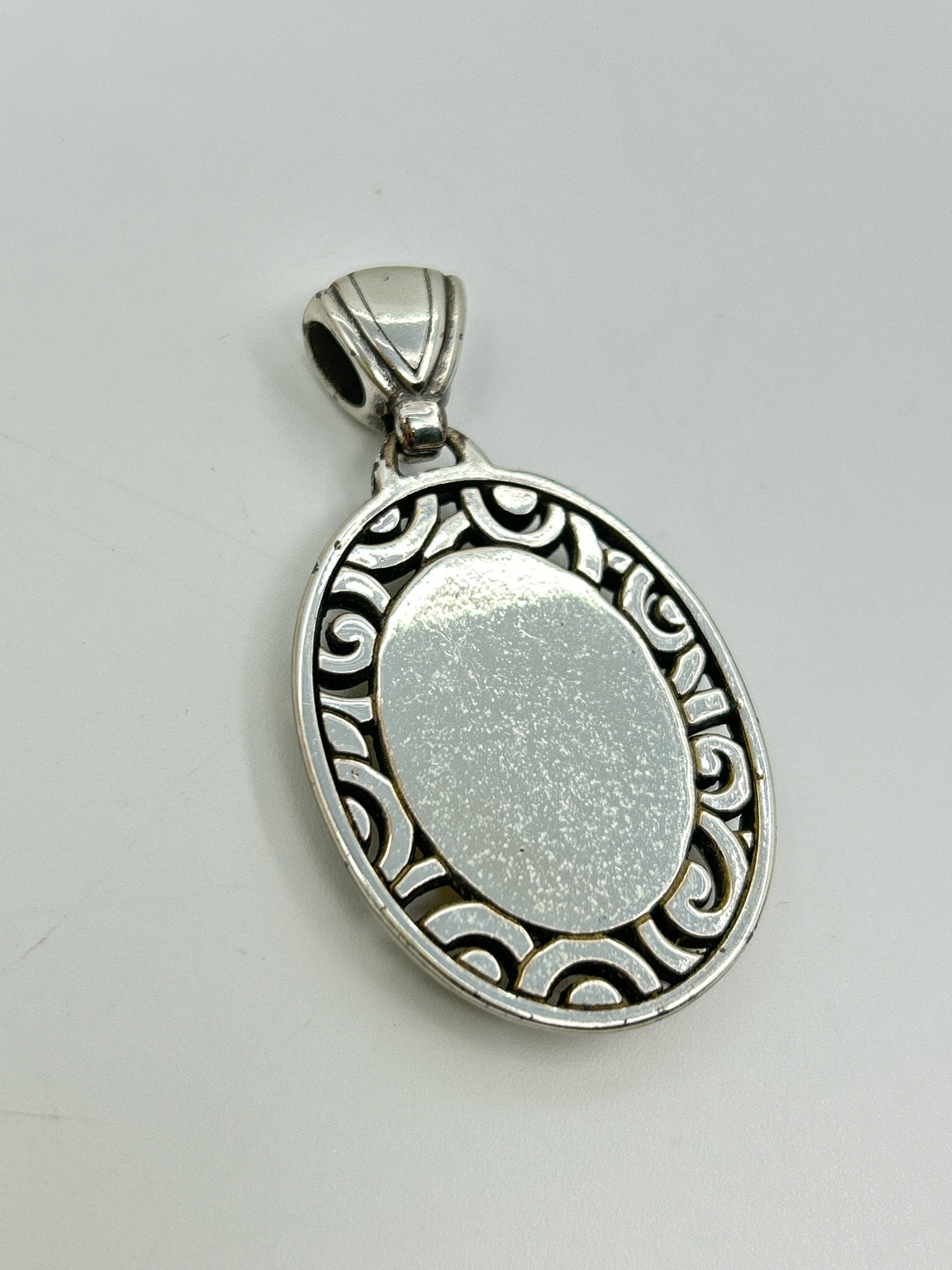 BRIGHTON Pendant