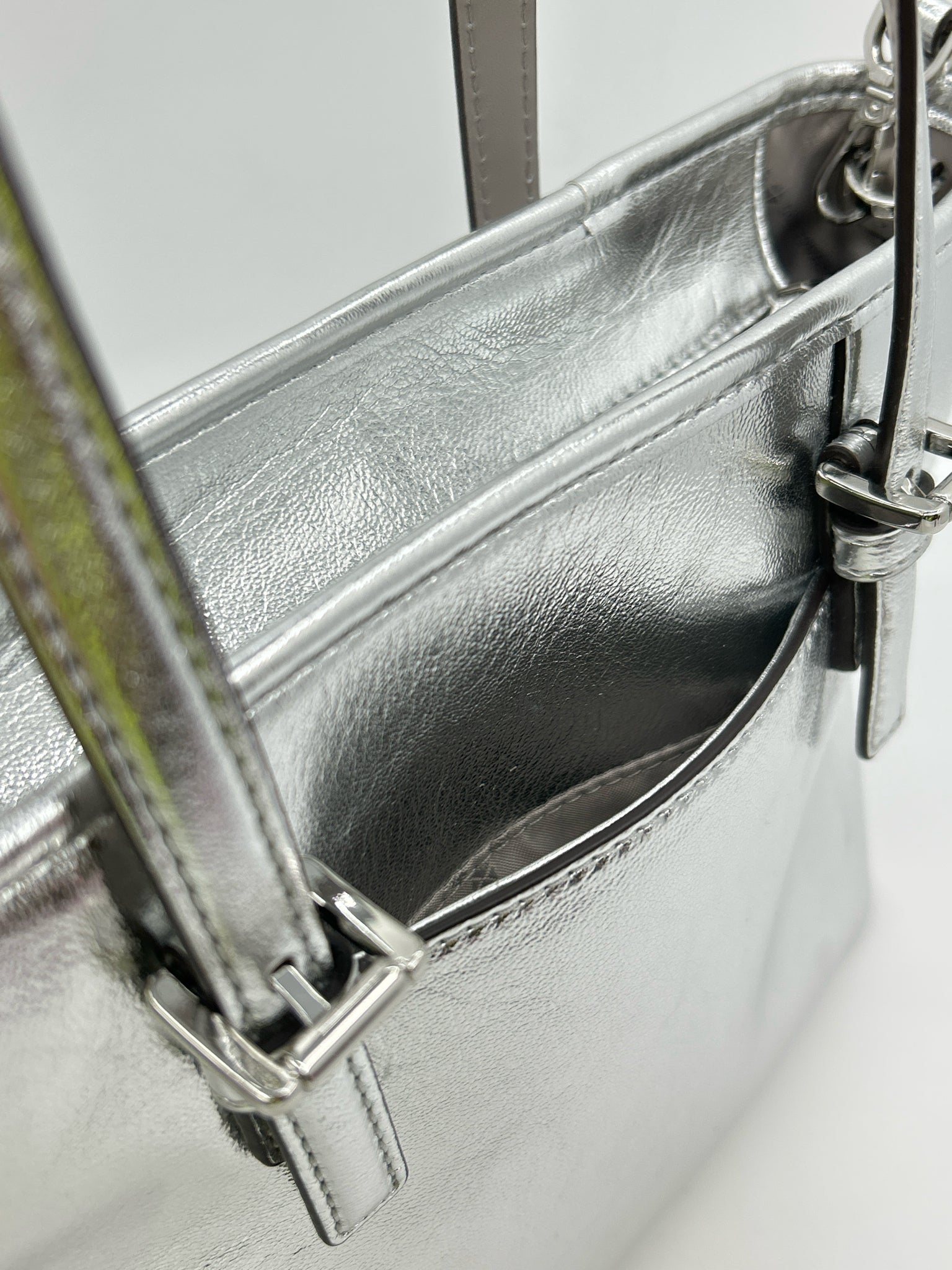 MICHAEL KORS METALLIC SILVER Women Purse