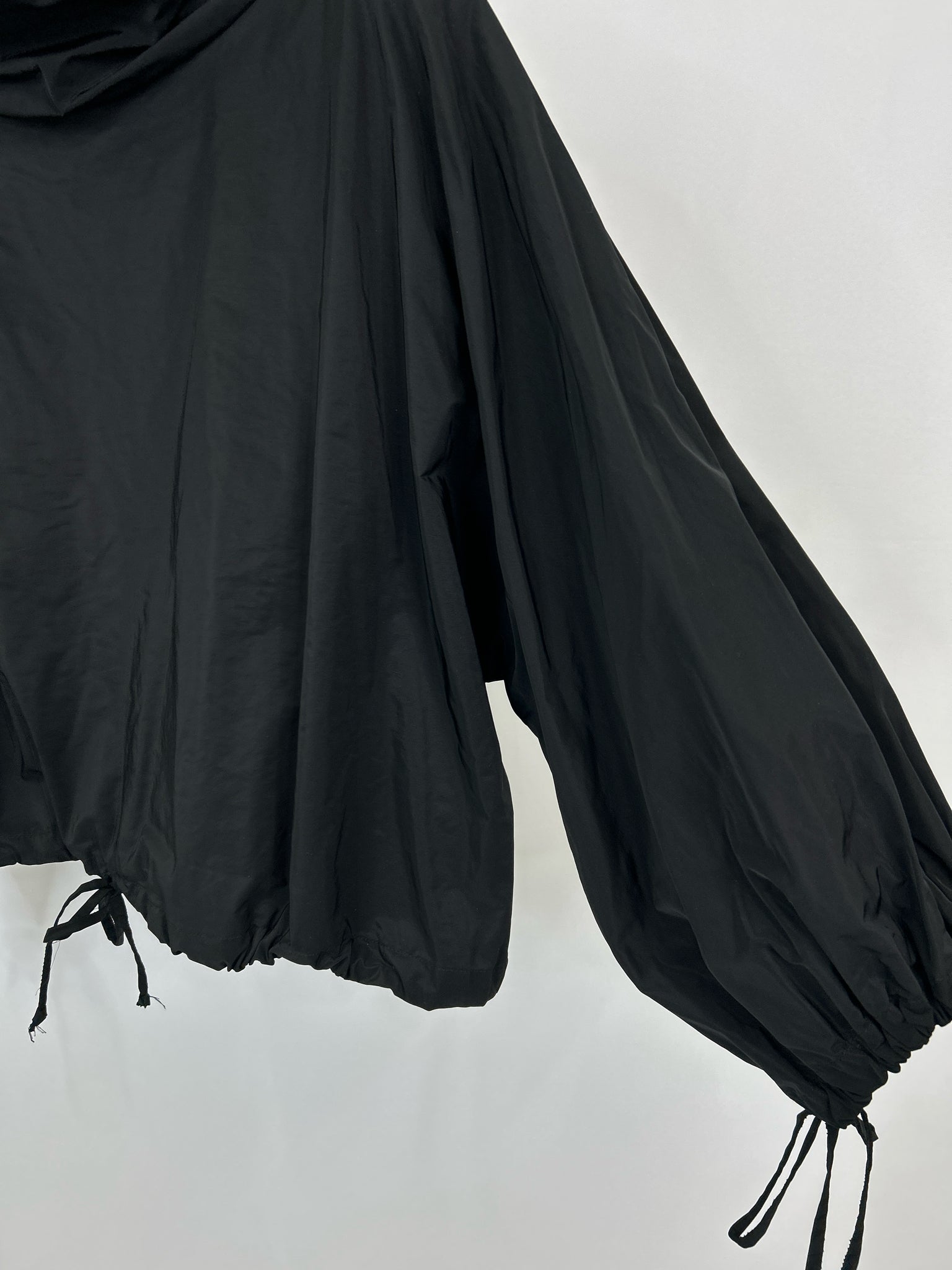 BRYN WALKER Size M Black Women Top