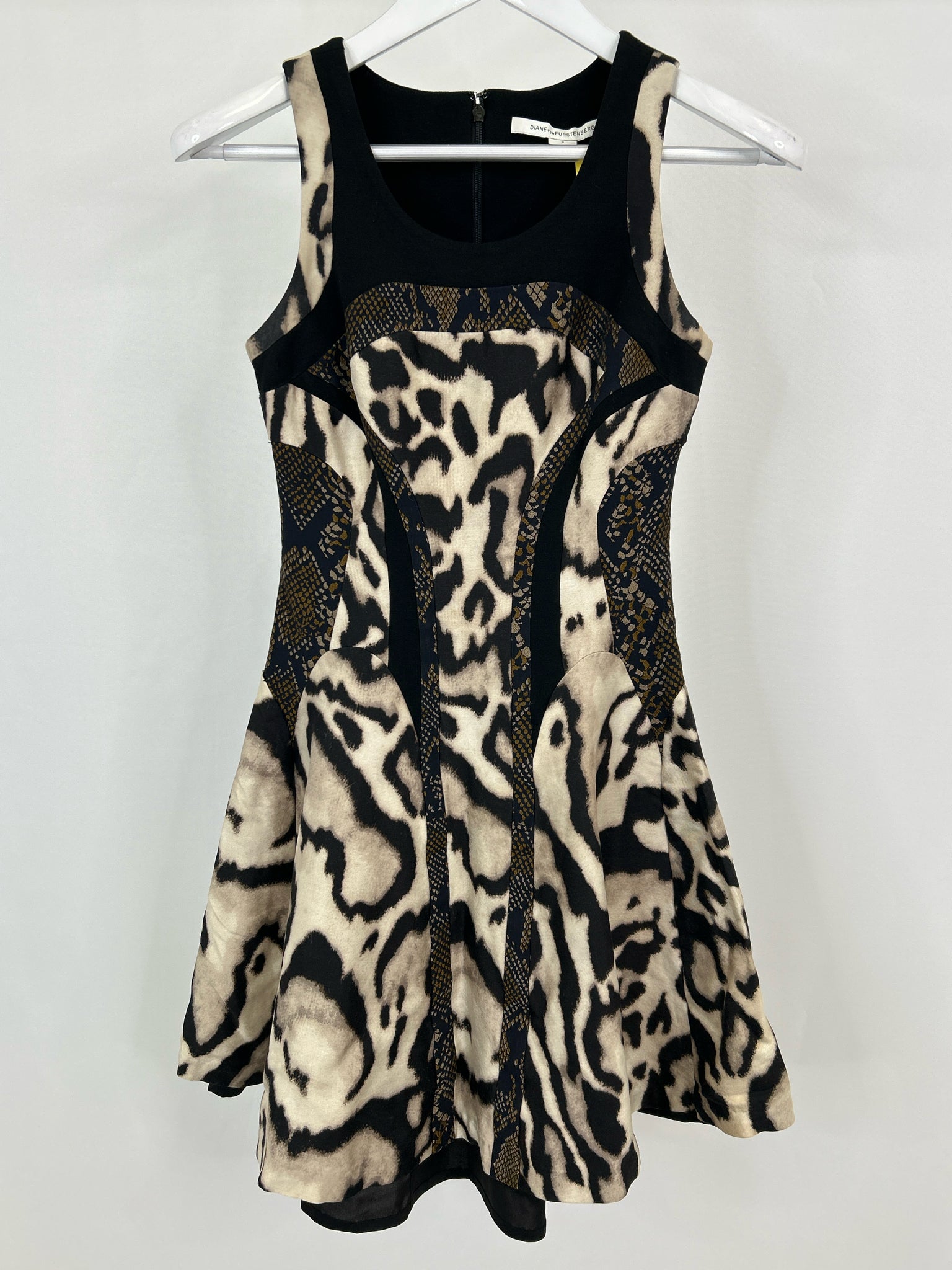 DIANE VON FURSTENBERG Size 0 Black Print Women Dress