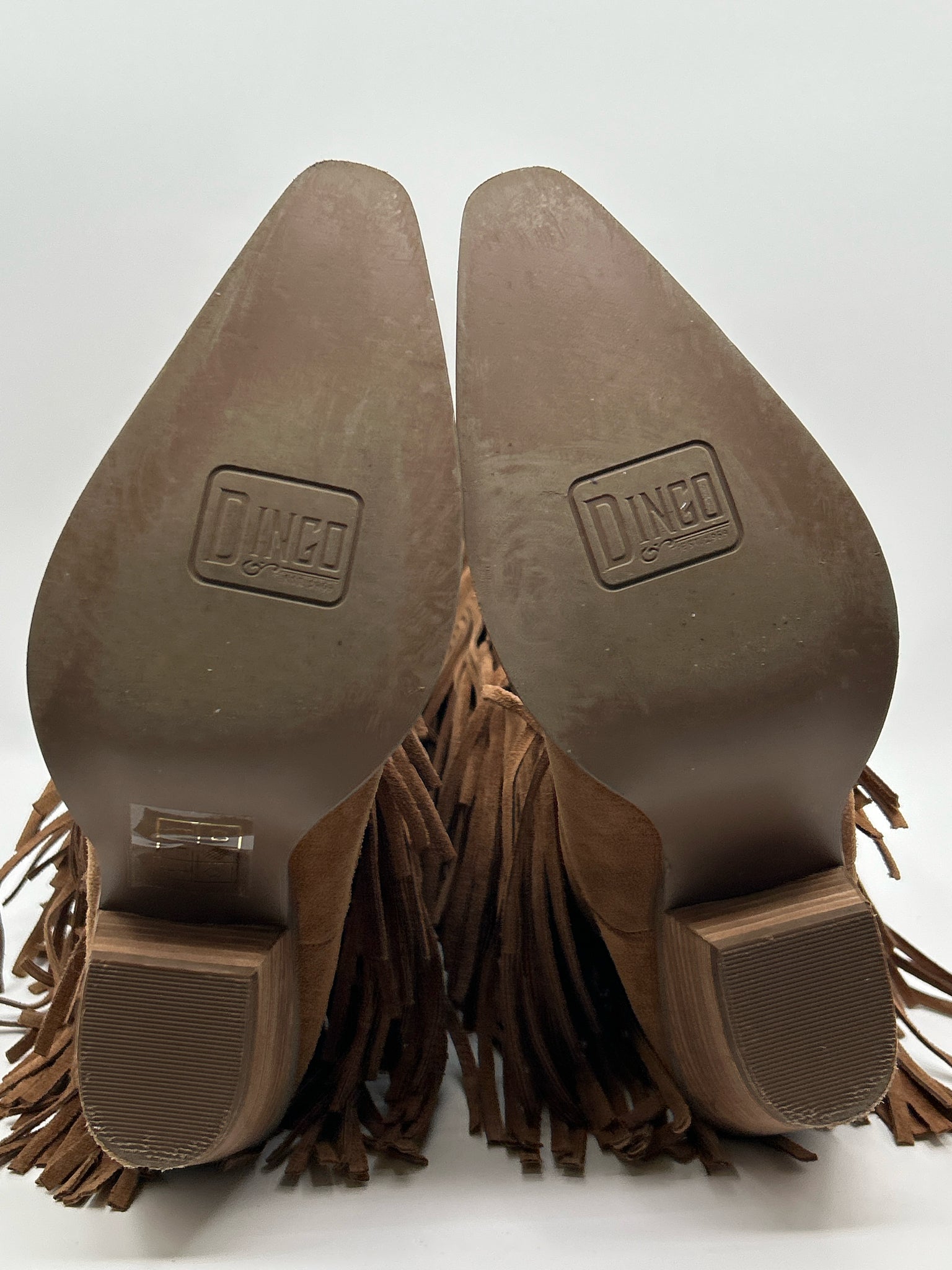 DINGO Size 7.5 Brown Women Boots