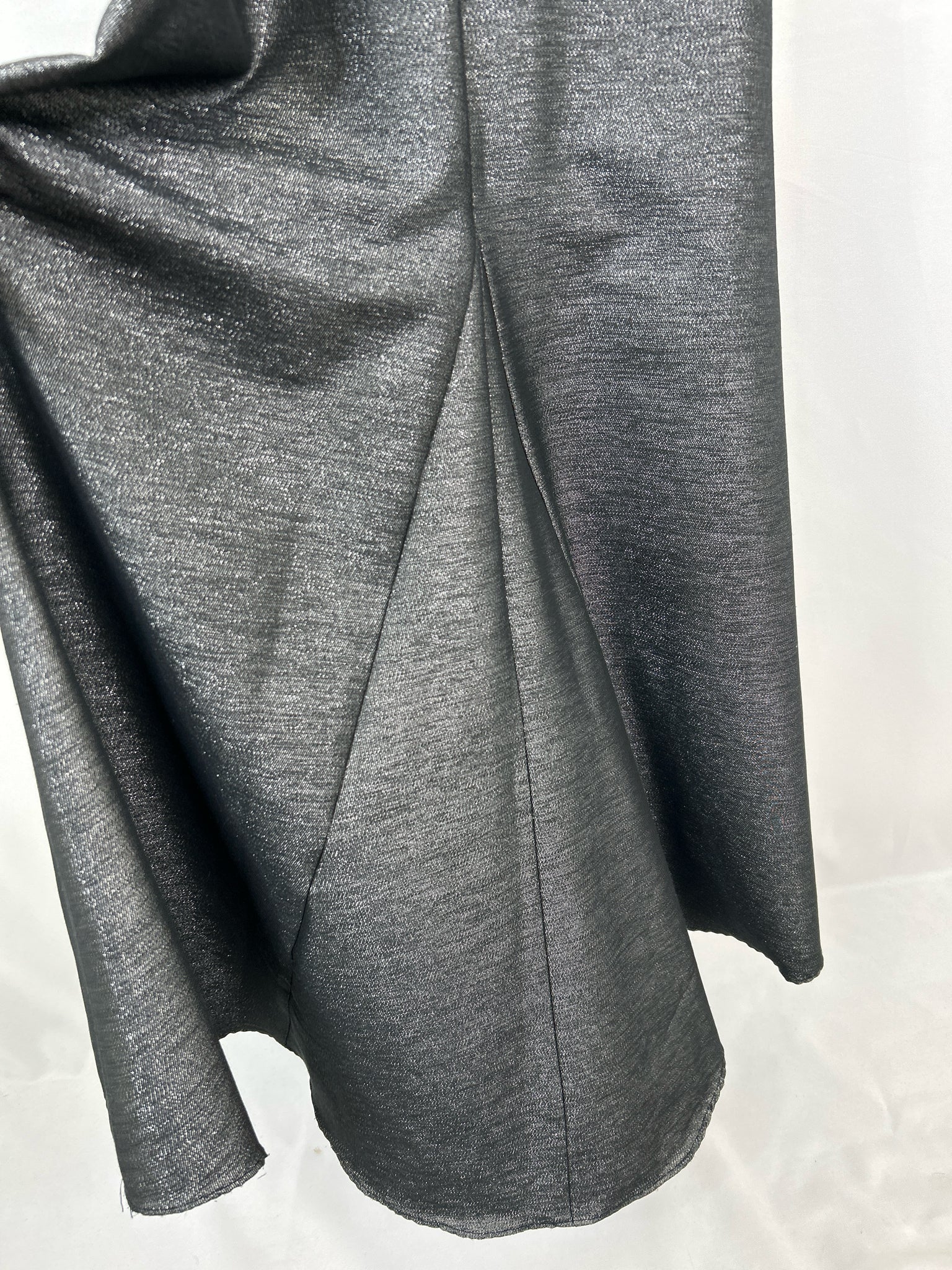 VINCE CAMUTO Size 6 GREY METALLIC Women Dress