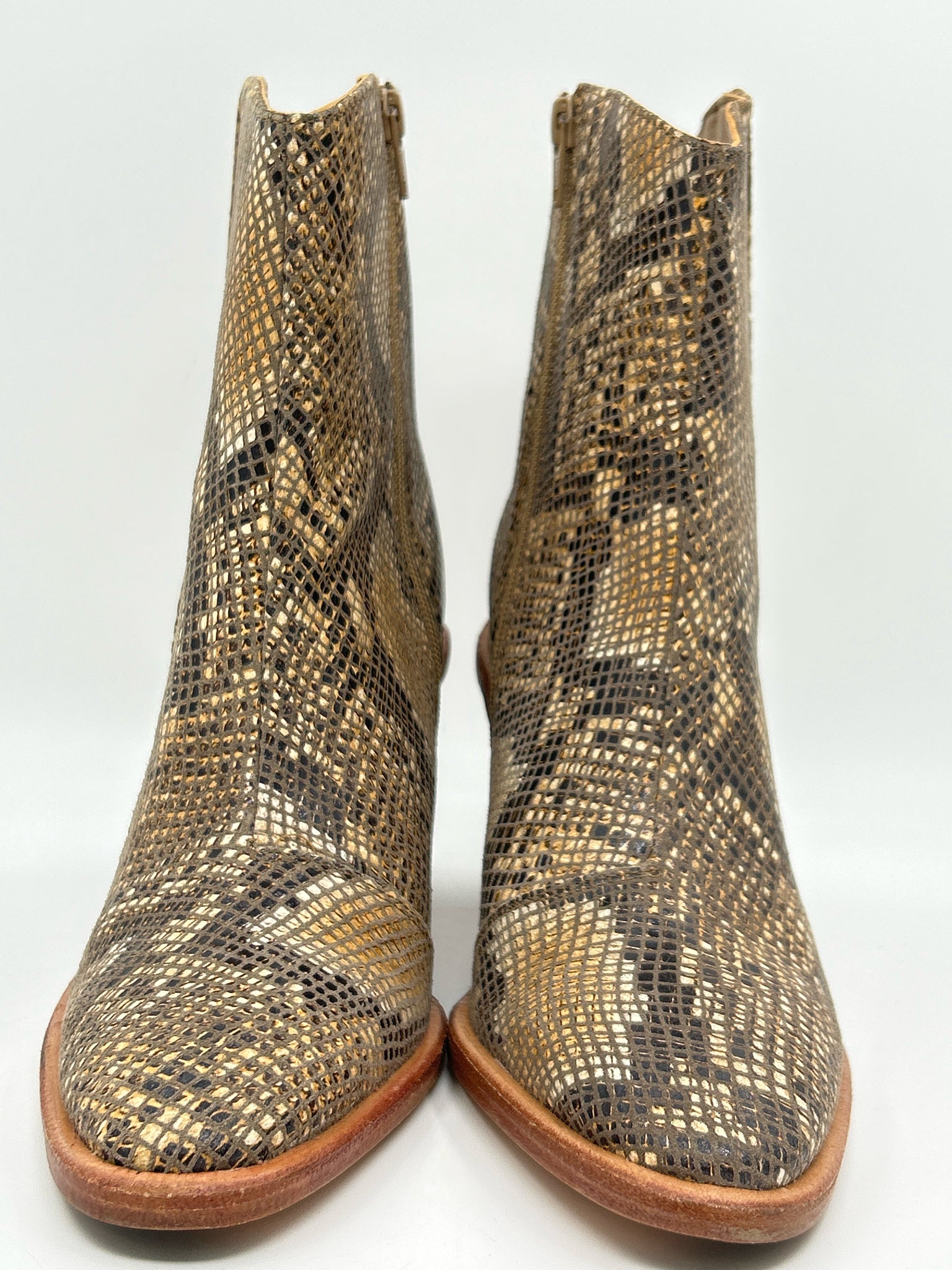 FREE PEOPLE NIB Size 39 Brown Print Women Booties