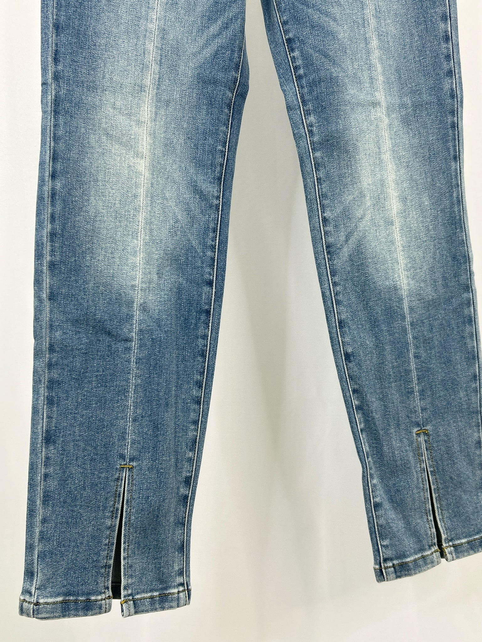 JUDY BLUE Size 9/29 LIGHT BLUE DENIM Women jeans